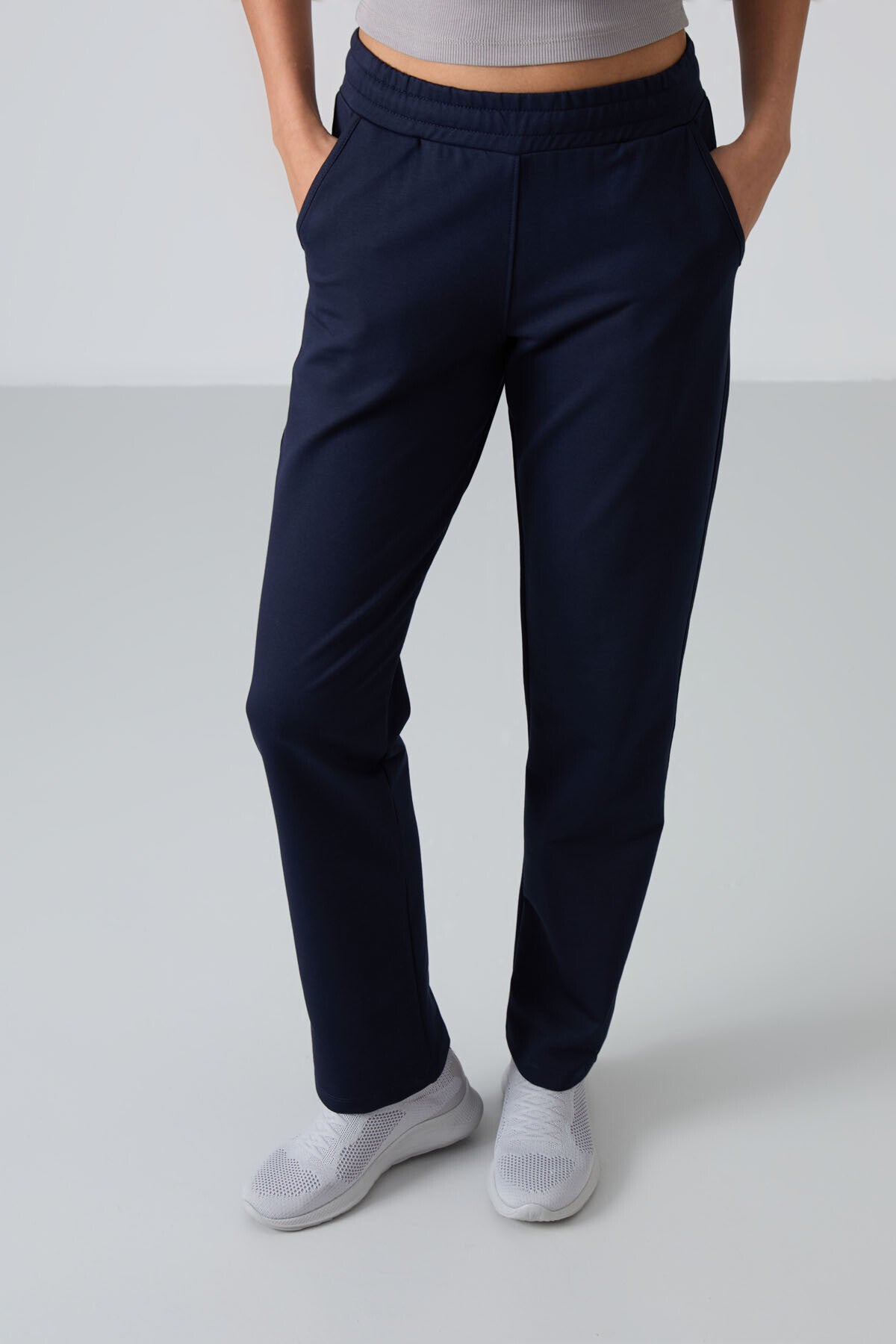 Image of Pantaloni de trening Indigo pentru femei, talie înaltă, cu buzunare, croială confortabilă, model clasic - 94584