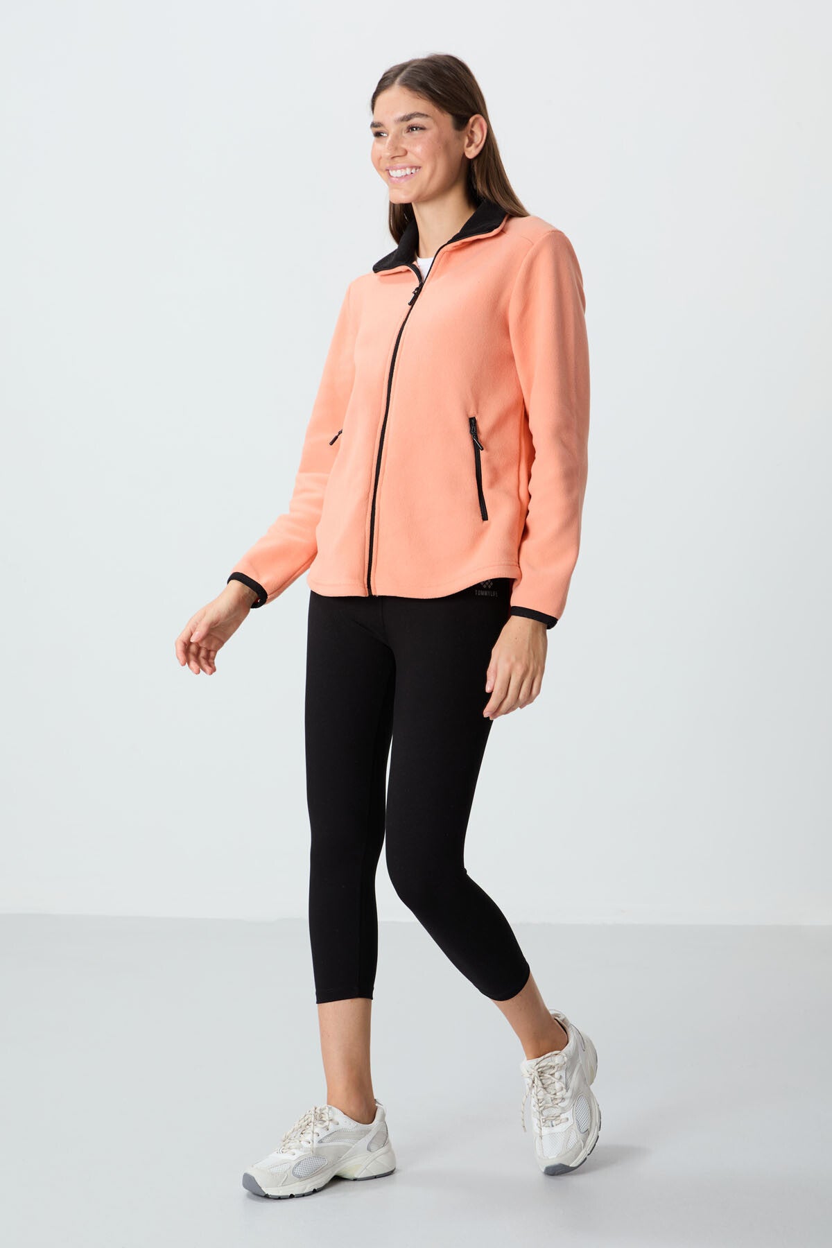 Image of Kavun İçi Dik Yaka Fermuarlı Rahat Form Kadın Polar Sweatshirt - 97173