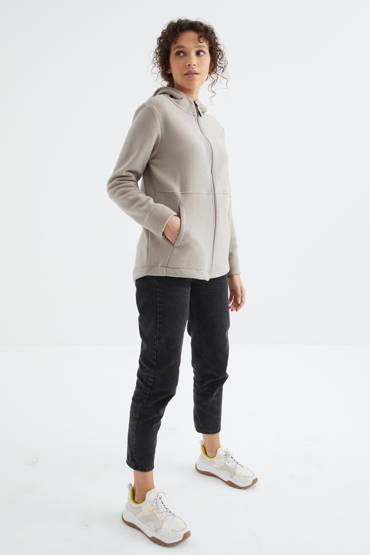 Image of Koyu Bej Kapüşonlu Fermuarlı Rahat Form Kadın Polar Sweatshirt - 97233