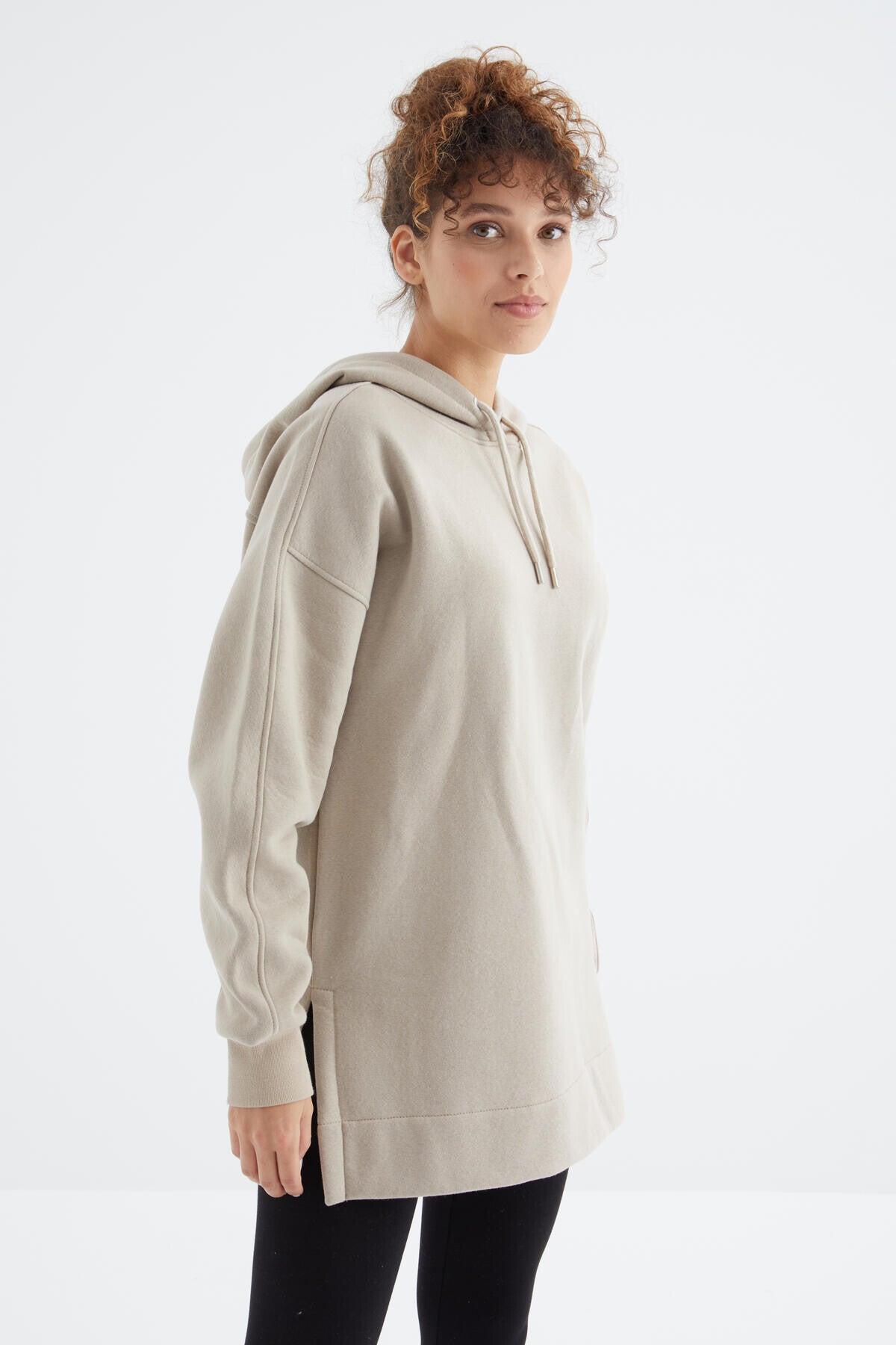 Image of Koyu Bej Reglan Kol Basic Kapüşonlu Oversize Sweatshirt Tunik - 97242