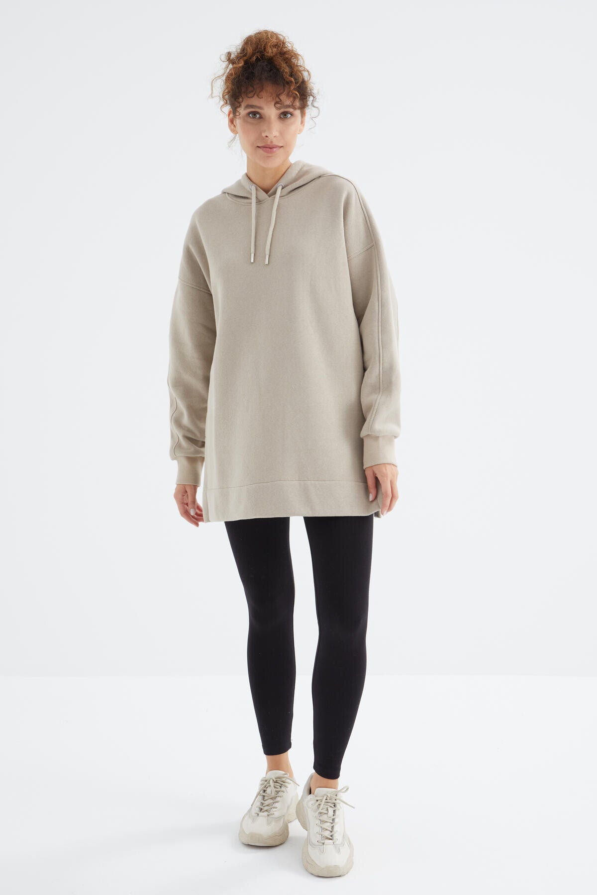 Image of Koyu Bej Reglan Kol Basic Kapüşonlu Oversize Sweatshirt Tunik - 97242