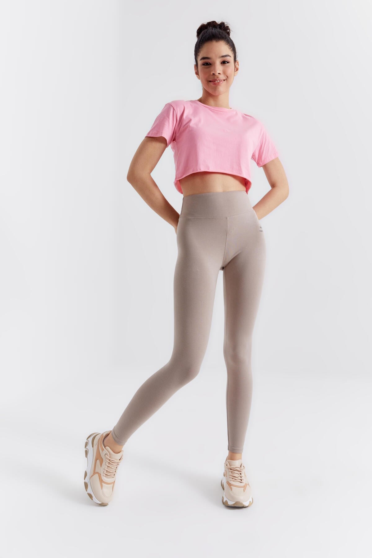 Image of Koyu Bej Yüksek Bel Toparlayıcı Slim Fit Dar Paça Kadın Tayt - 94011