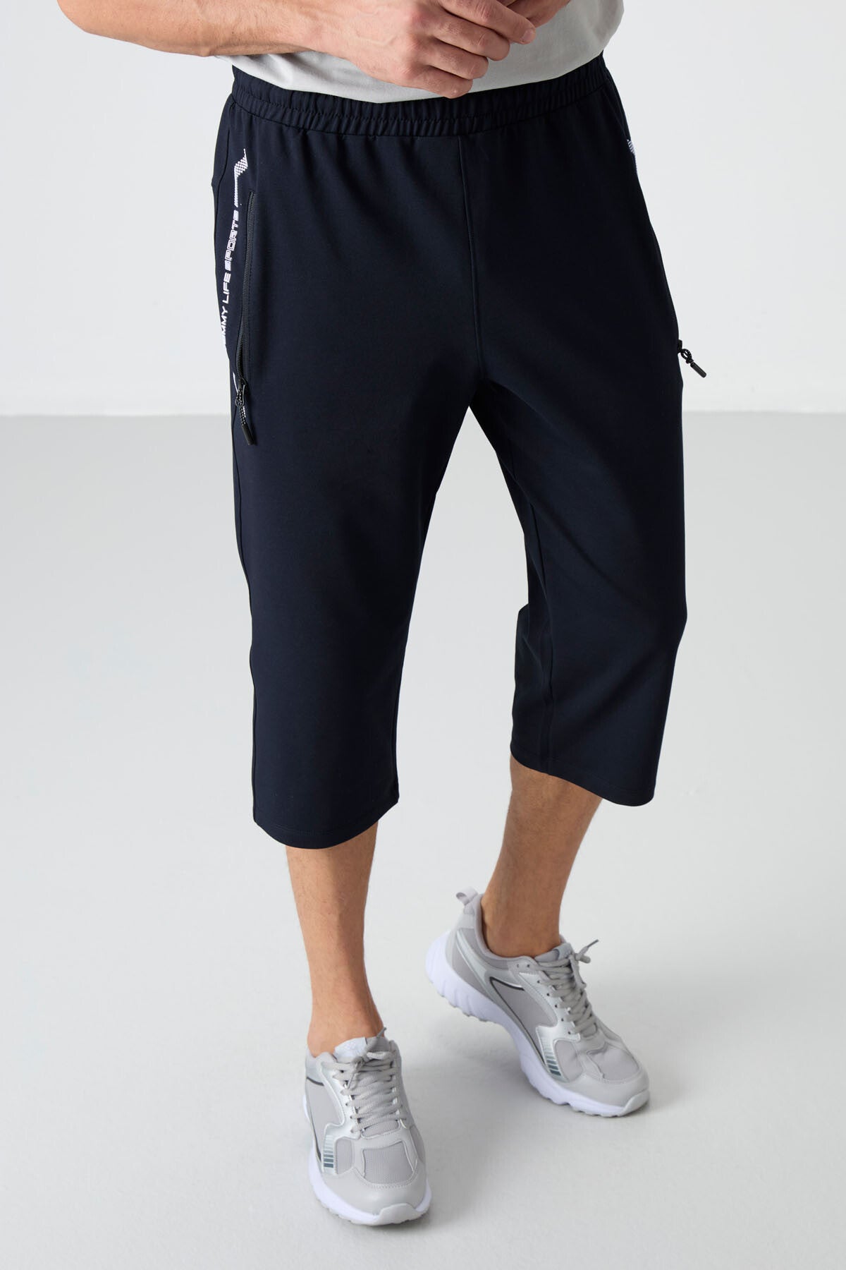 Image of Pantaloni Capri bărbătești, bleumarin și alb, cu fermoar, croială standard, model clasic - 83091