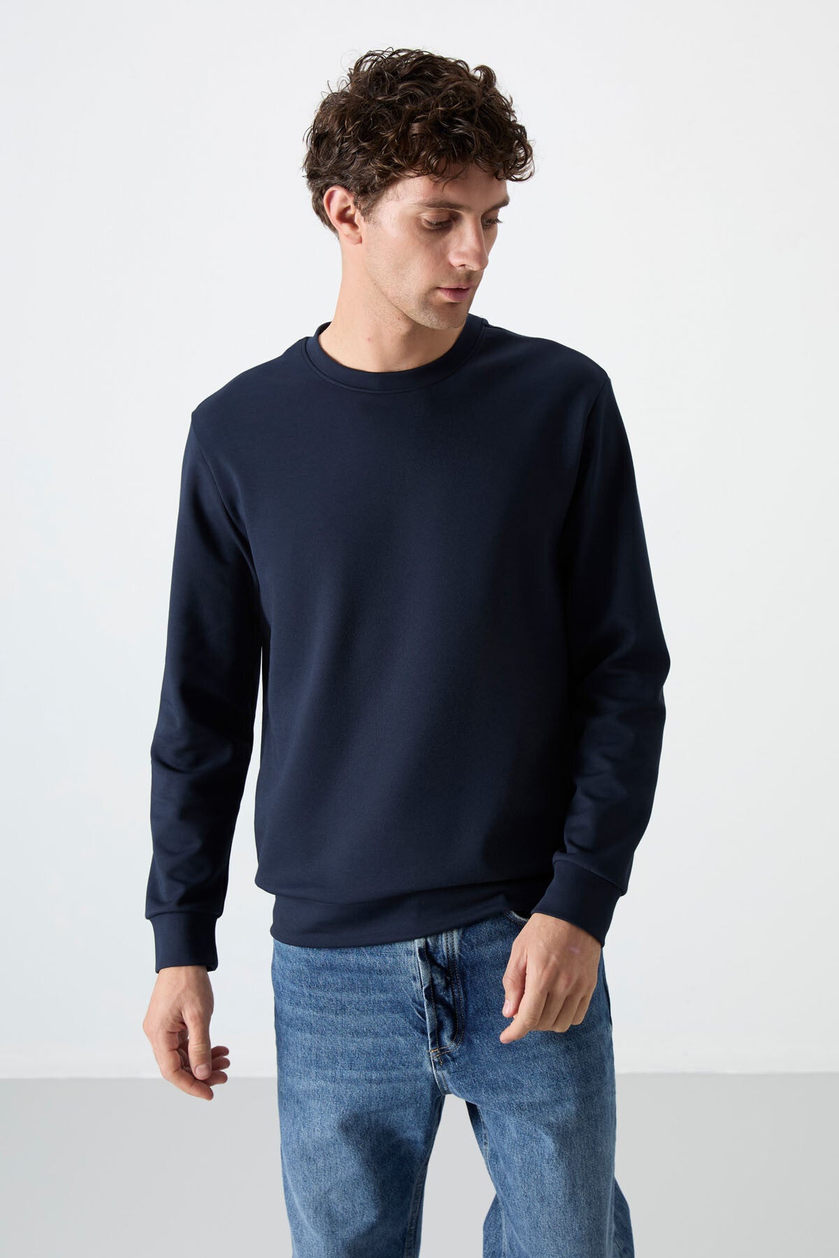 Image of Lacivert Basic O Yaka Rahat Form Erkek Sweatshirt - 88053