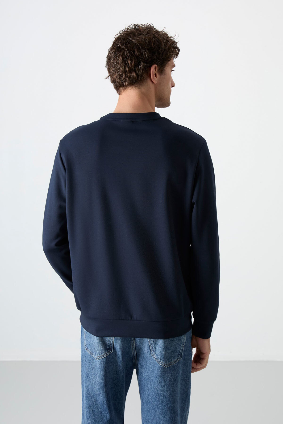 Image of Lacivert Basic O Yaka Rahat Form Erkek Sweatshirt - 88053