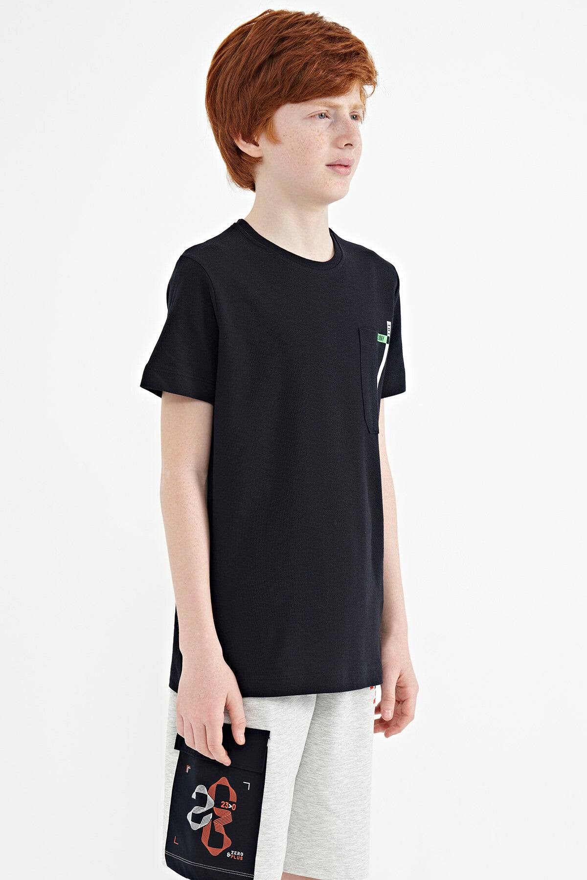 Image of Lacivert Cep Detaylı O Yaka Standart Kalıp Erkek Çocuk T-Shirt - 11120