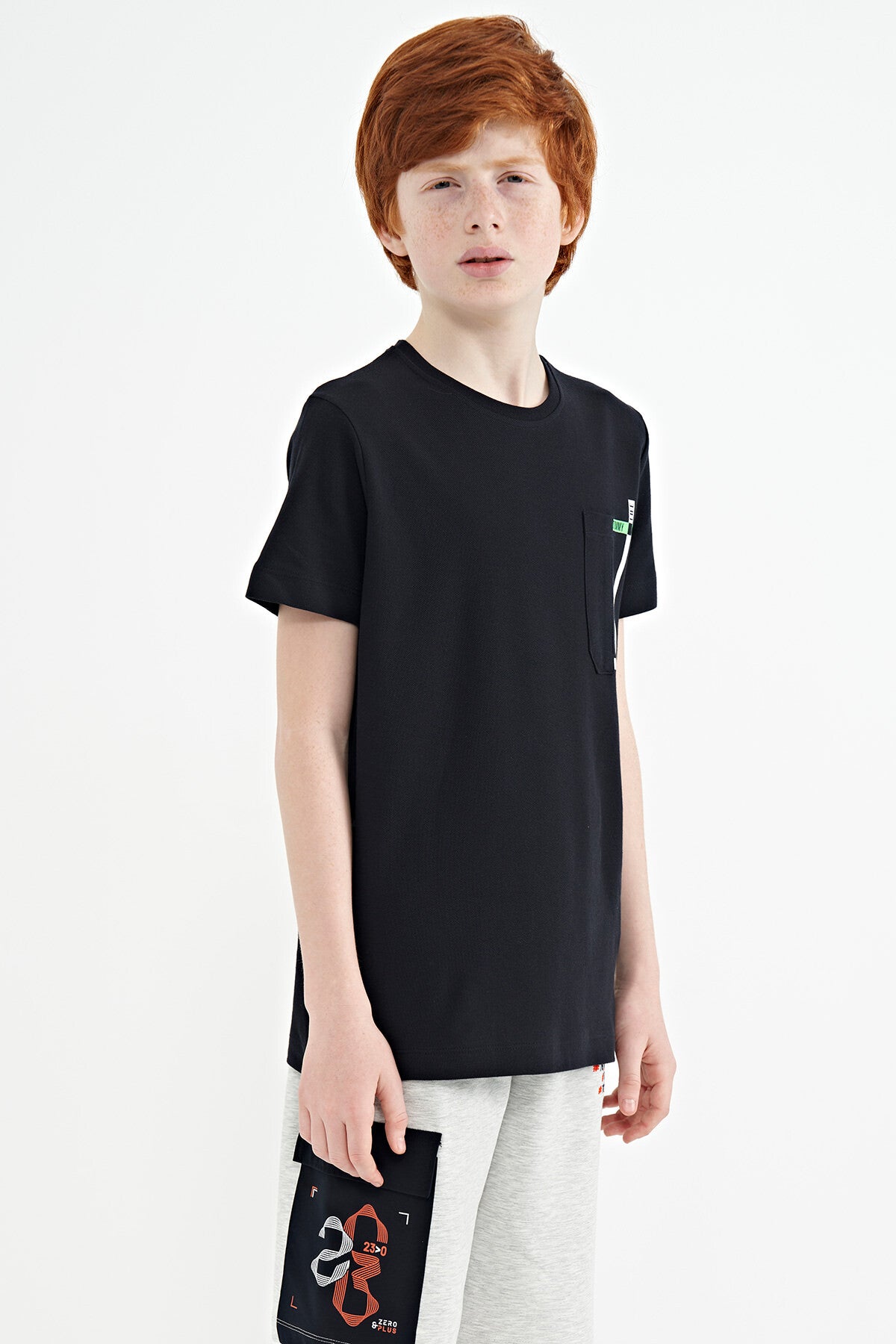 Image of Lacivert Cep Detaylı O Yaka Standart Kalıp Erkek Çocuk T-Shirt - 11120