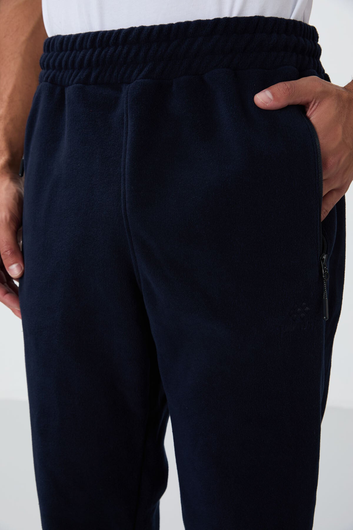 Image of Trening bărbătesc din fleece, bleumarin, cu guler înalt și fermoar, croială standard - 85193