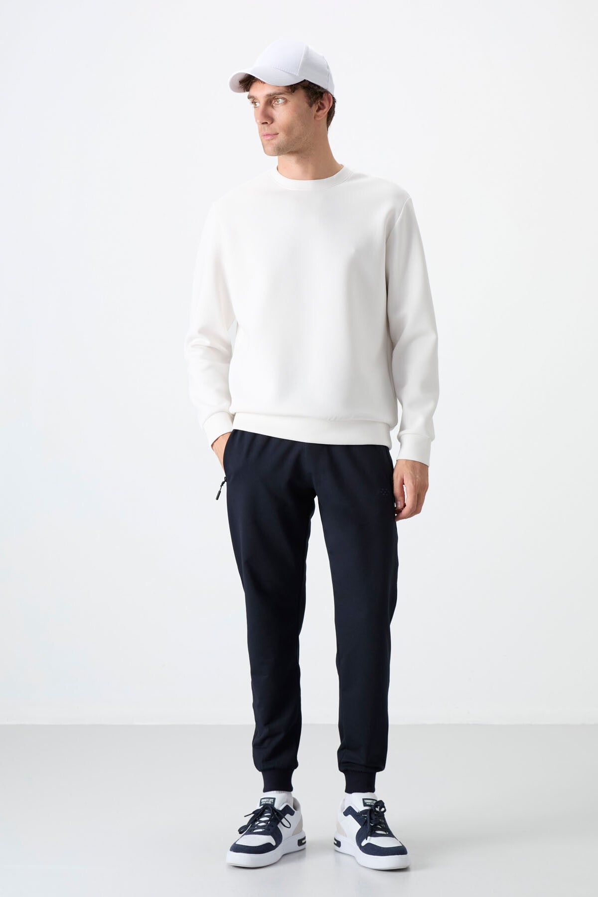 Image of Lacivert Fermuar Cepli Standart Kalıp Jogger Erkek Eşofman Alt - 84587