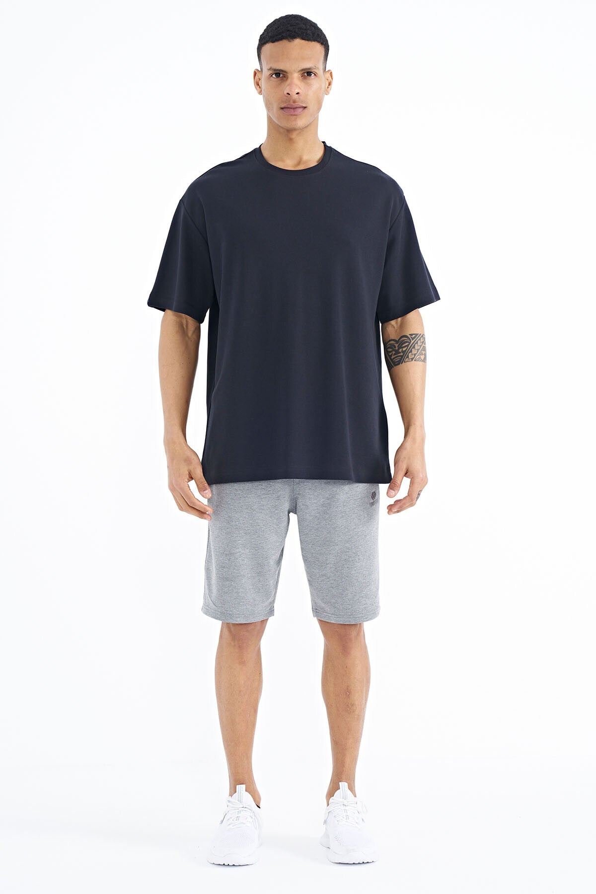 Image of Lacivert Kol Arma Detaylı Basic Oversize Erkek T-Shirt - 88193