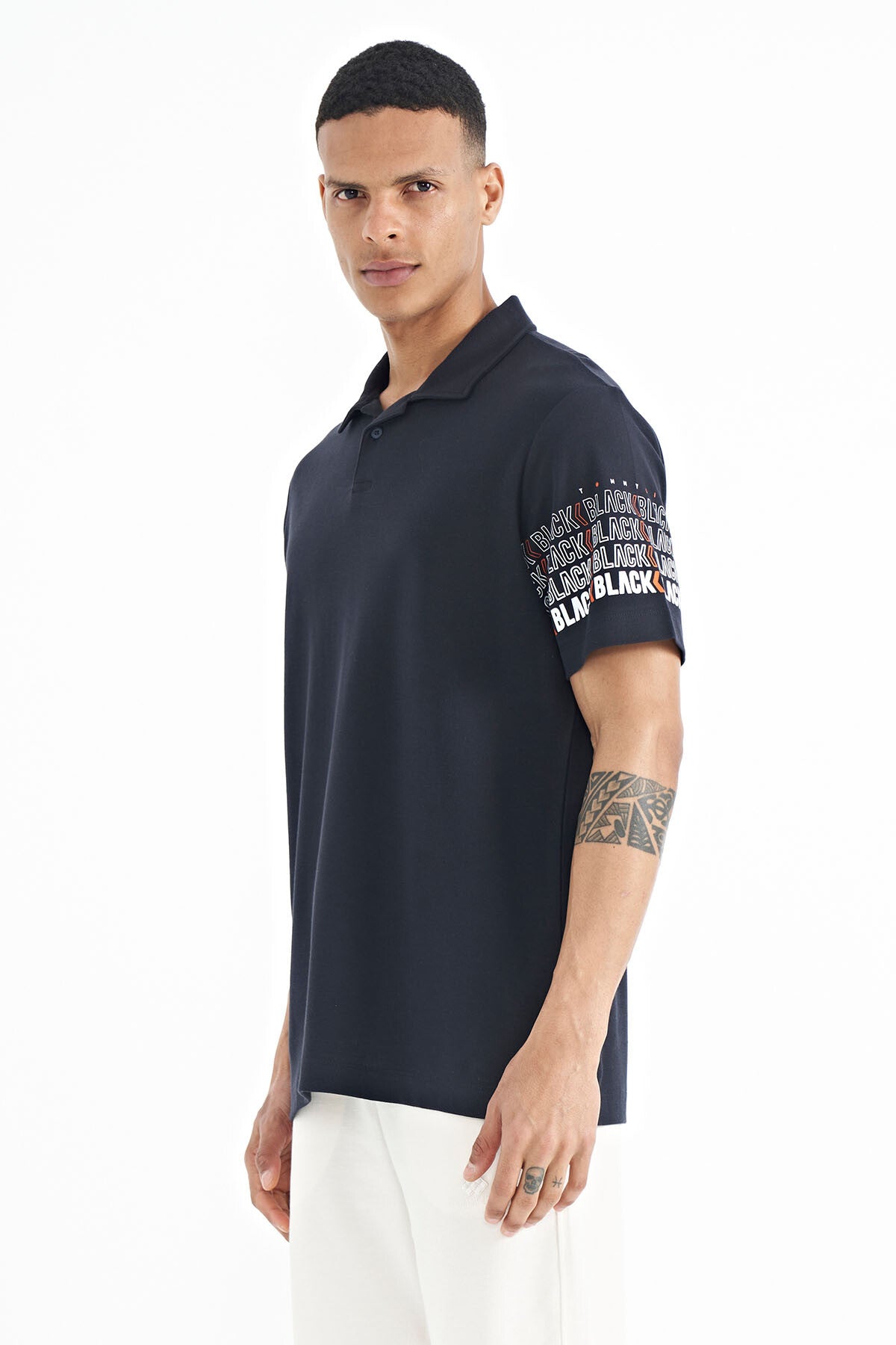 Image of Lacivert Kol Baskı Detaylı Polo Yaka Standart Form Erkek T-shirt - 88240