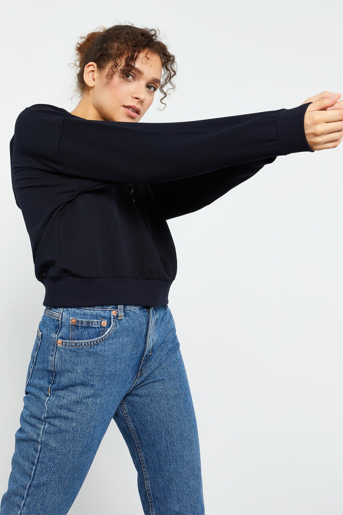 Image of Lacivert Uzun Kol Rahat Form Kapüşonlu Kadın Sweatshirt - 97115