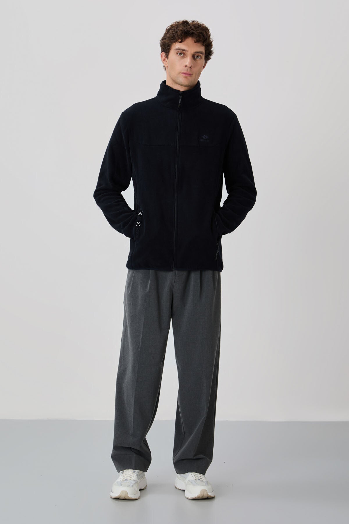 Image of Lacivert Yazı Nakışlı Dik Yaka Fermuarlı Standart Kalıp Erkek Sweatshirt Polar - 87992