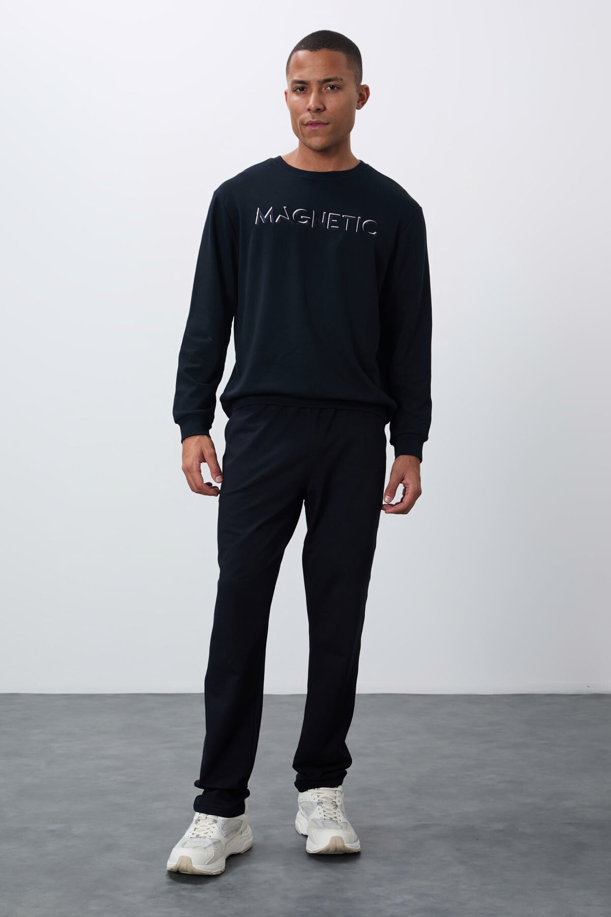 Image of Lacivert Yazı Nakışlı O Yaka Rahat Form İçi Polarlı Erkek Sweatshirt - 88020