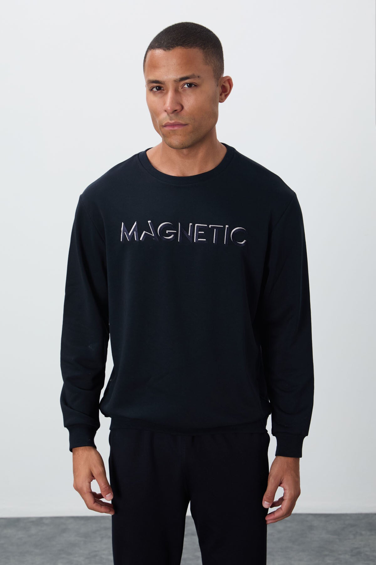 Image of Hanorac bărbătesc bleumarin, cu guler rotund, croială casual, căptușit cu fleece - 88020