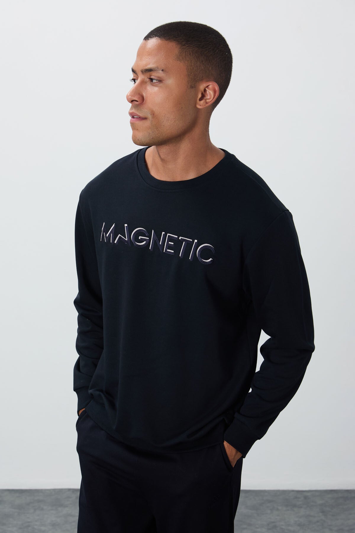 Image of Hanorac bărbătesc bleumarin, cu guler rotund, croială casual, căptușit cu fleece - 88020
