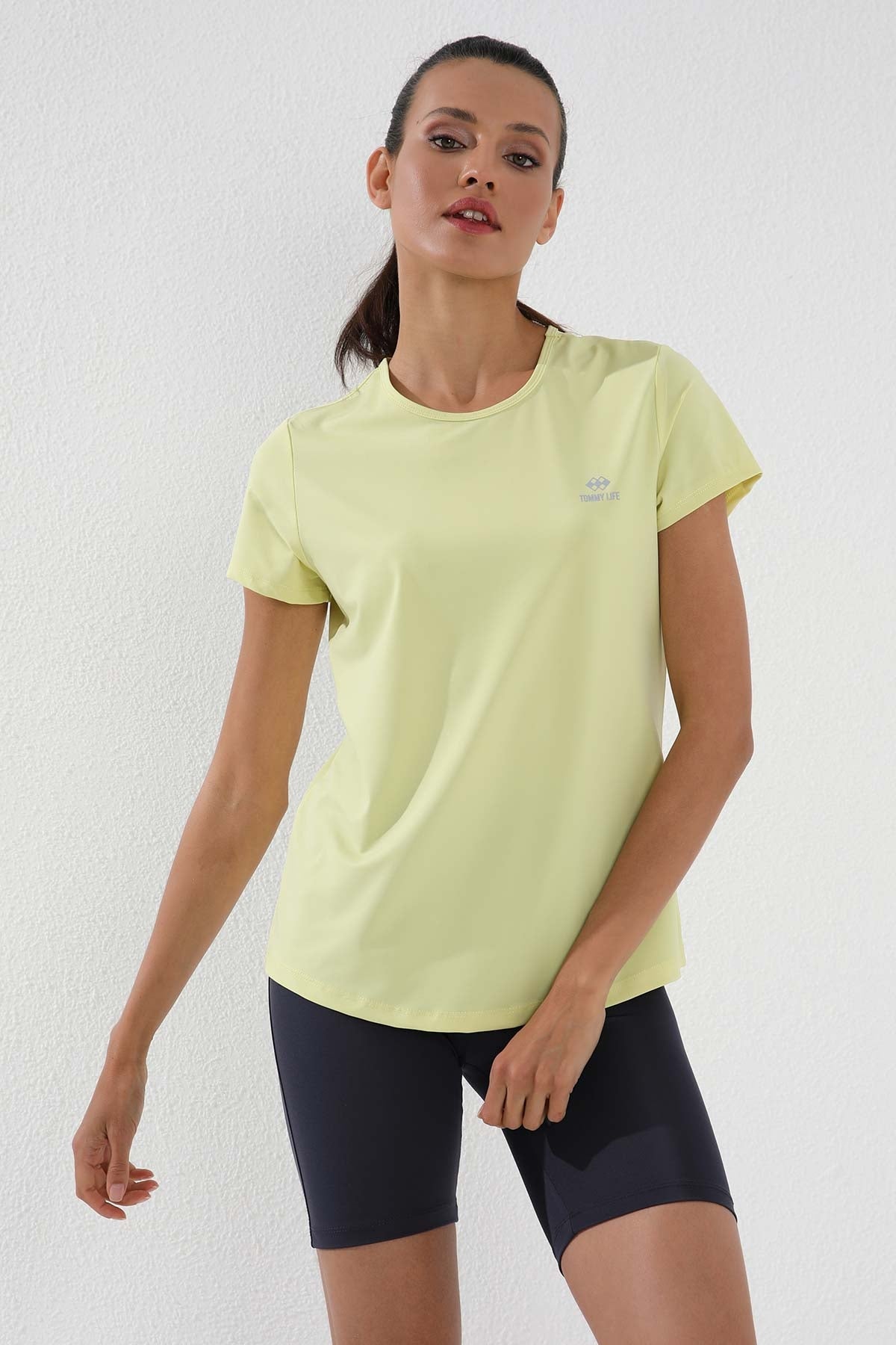 Image of Limon Basic Kısa Kol Standart Kalıp O Yaka Kadın T-Shirt - 97144