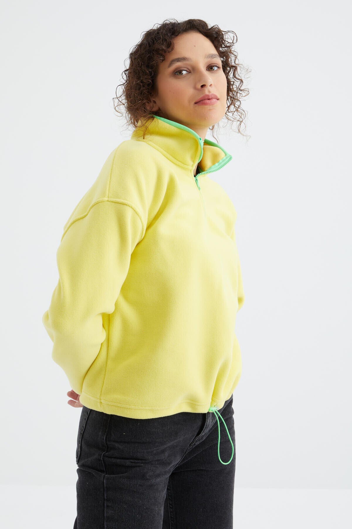 Image of Limon Yarım Fermuar Etek Ucu Büzgülü Dik Yaka Oversize Kadın Polar Sweatshirt - 97234