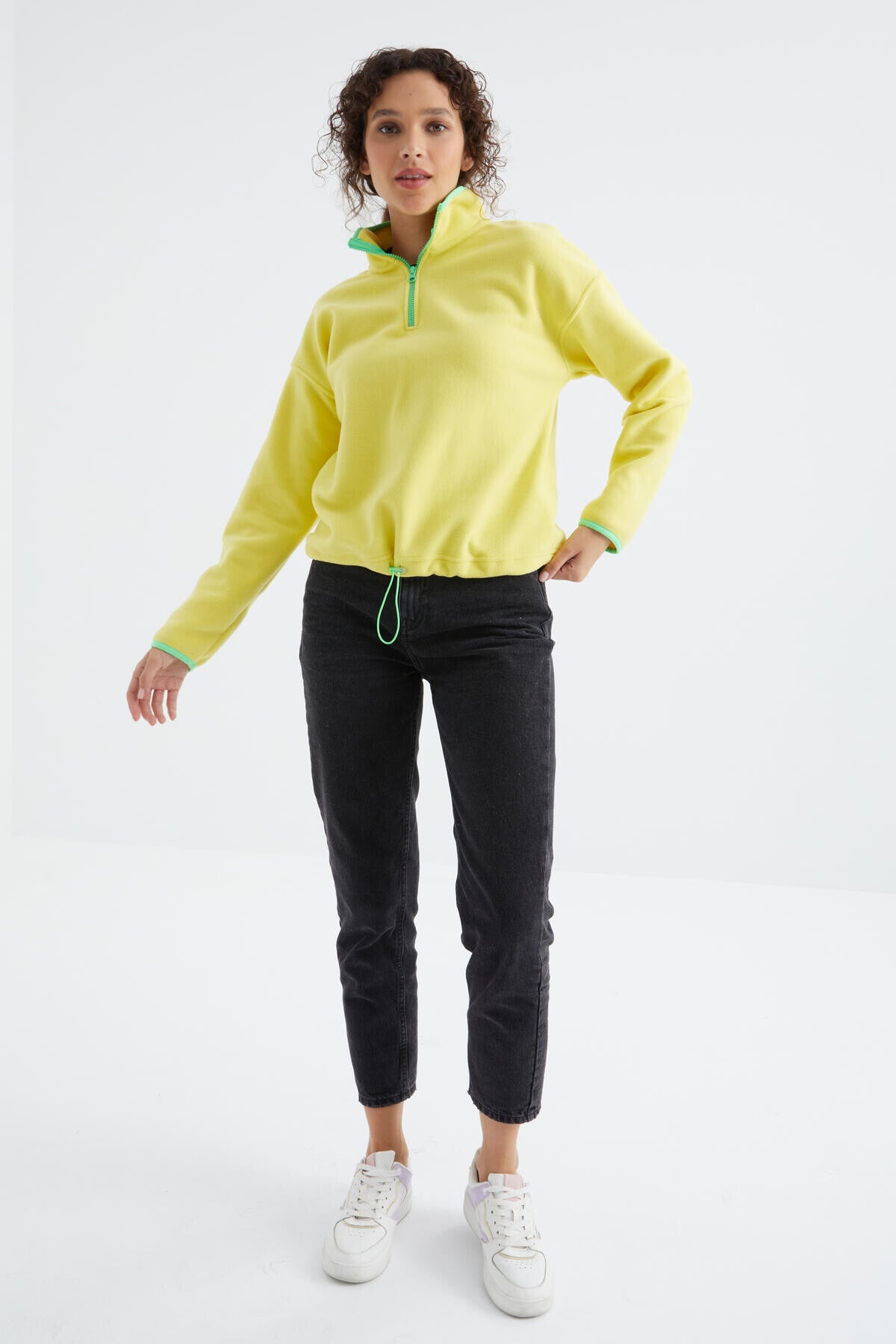 Image of Limon Yarım Fermuar Etek Ucu Büzgülü Dik Yaka Oversize Kadın Polar Sweatshirt - 97234
