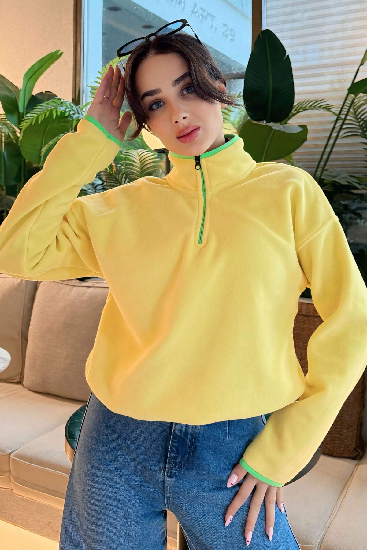 Image of Limon Yarım Fermuar Etek Ucu Büzgülü Dik Yaka Oversize Kadın Polar Sweatshirt - 97234