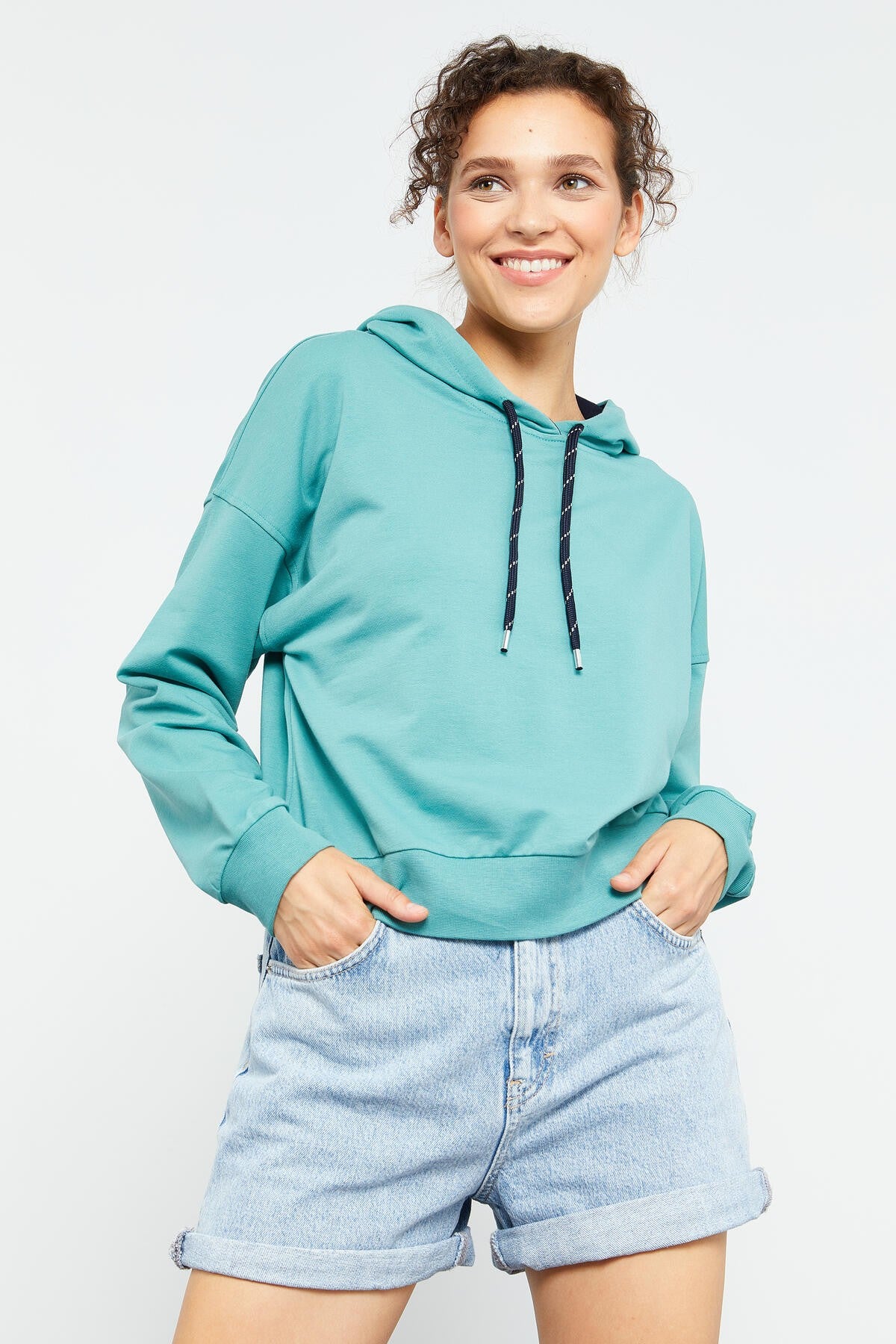 Image of Mint Yeşili Uzun Kol Rahat Form Kapüşonlu Kadın Sweatshirt - 97115