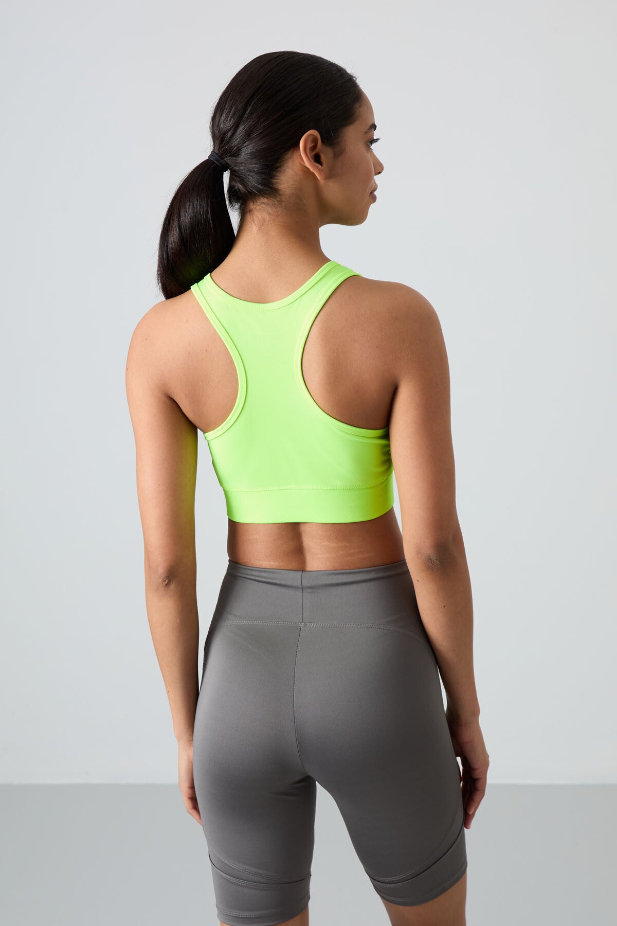 Image of Neon Sarı Sırt Detaylı Dar Kalıp U Yaka Kadın Spor Büstiyer - 97120