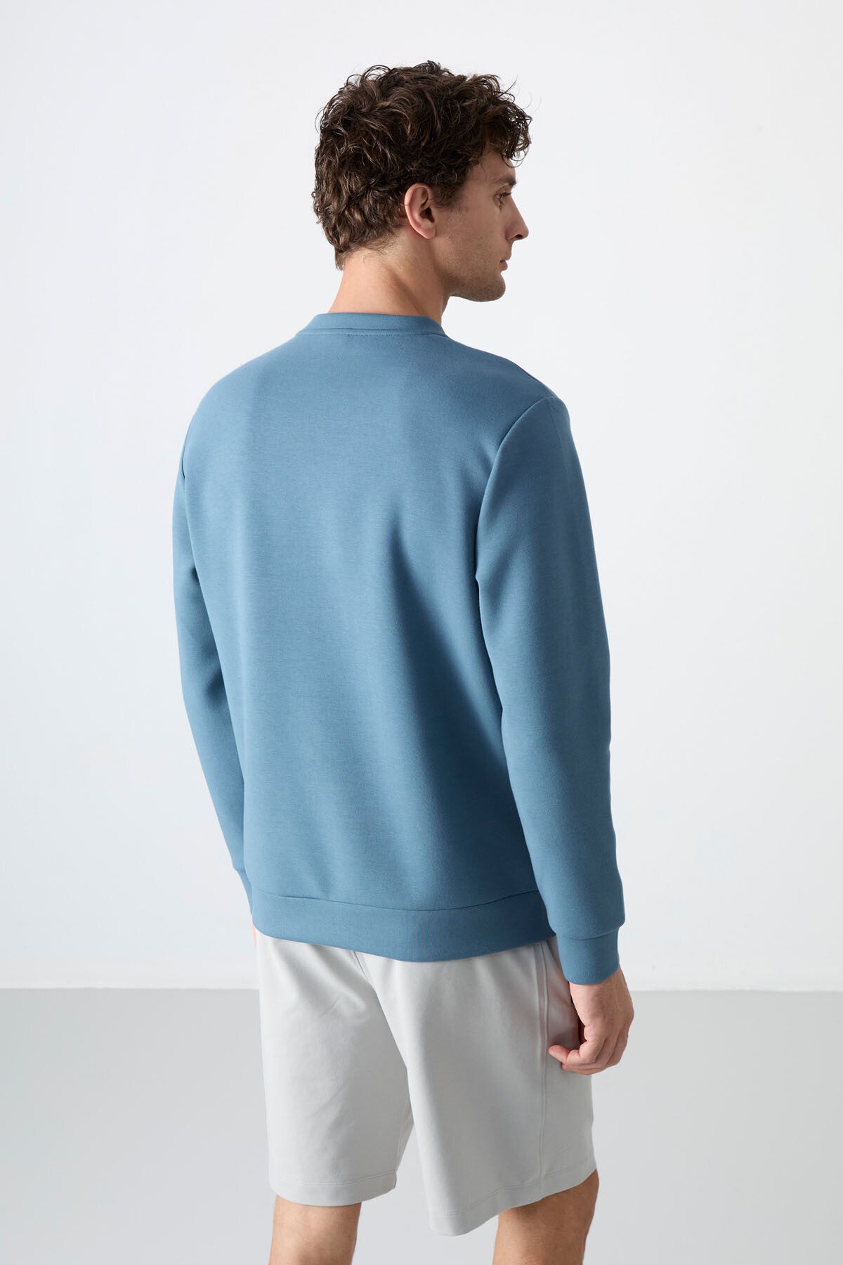 Image of Orman Yeşili Basic O Yaka Rahat Form Erkek Sweatshirt - 88053