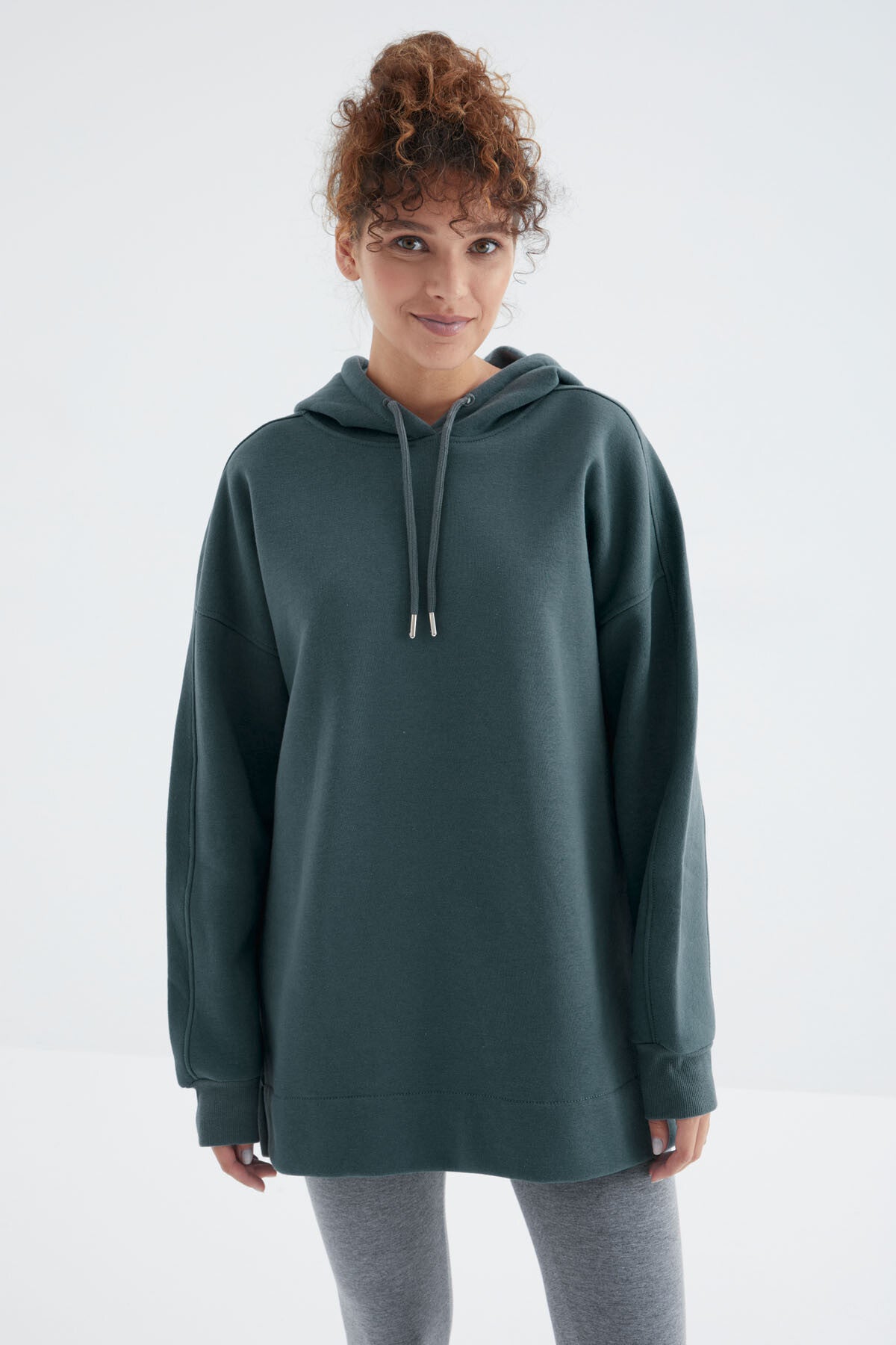 Image of Orman Yeşili Reglan Kol Basic Kapüşonlu Oversize Sweatshirt Tunik - 97242