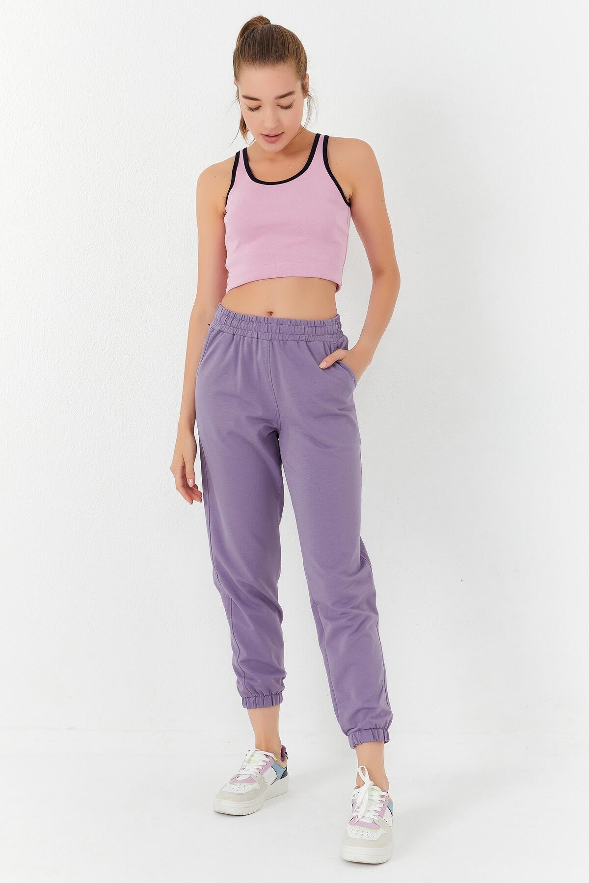 Image of Pembe Basic Sıfır Kol Dar Kalıp U Yaka Kadın Crop Top Atlet - 97162