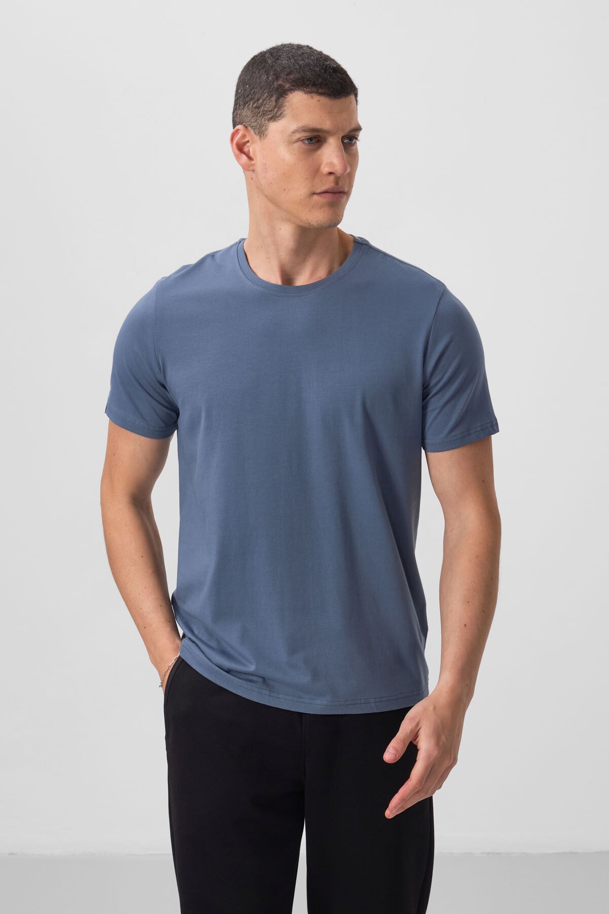 Image of Petrol Erkek Basic Kısa Kol Standart Kalıp O Yaka T-shirt - 87911
