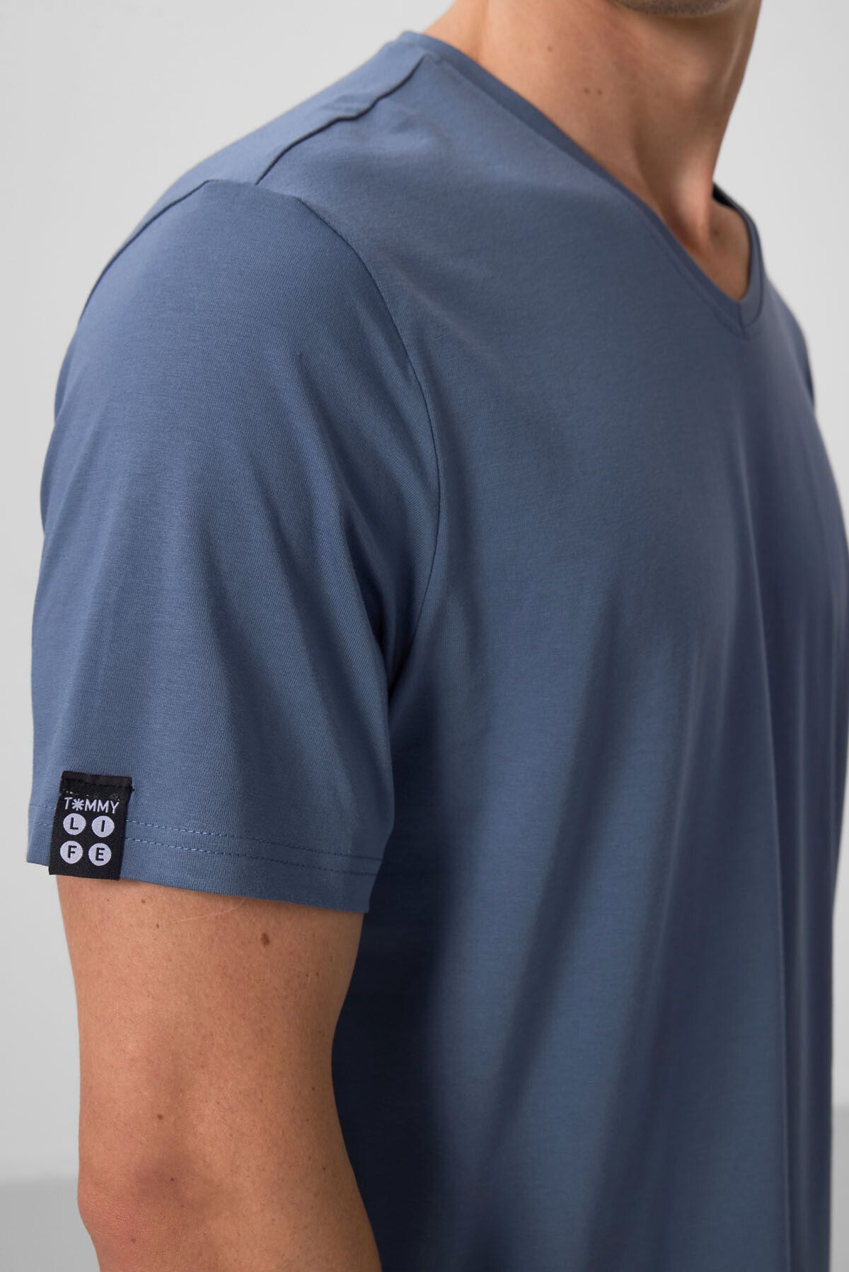 Image of Petrol Basic Kısa Kol Standart Kalıp V Yaka Erkek T-Shirt - 87912