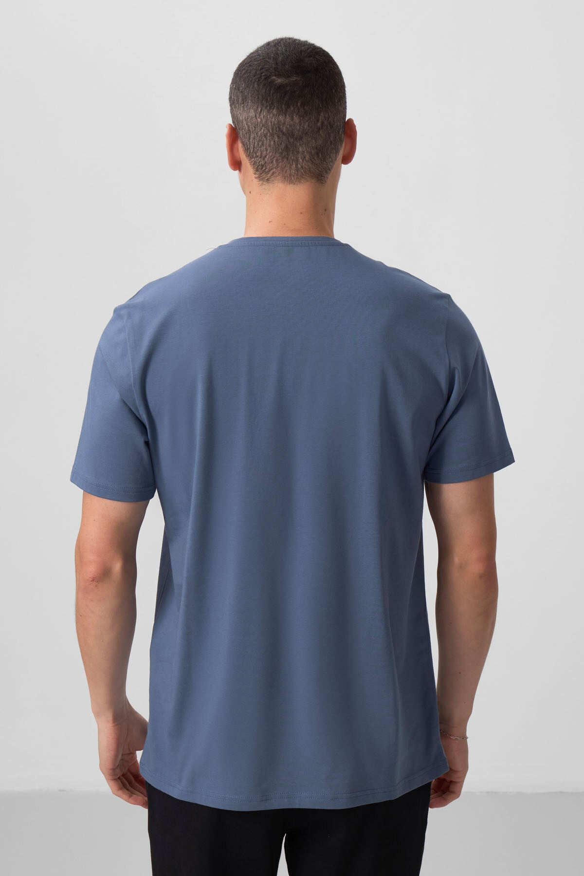 Image of Petrol Basic Kısa Kol Standart Kalıp V Yaka Erkek T-Shirt - 87912