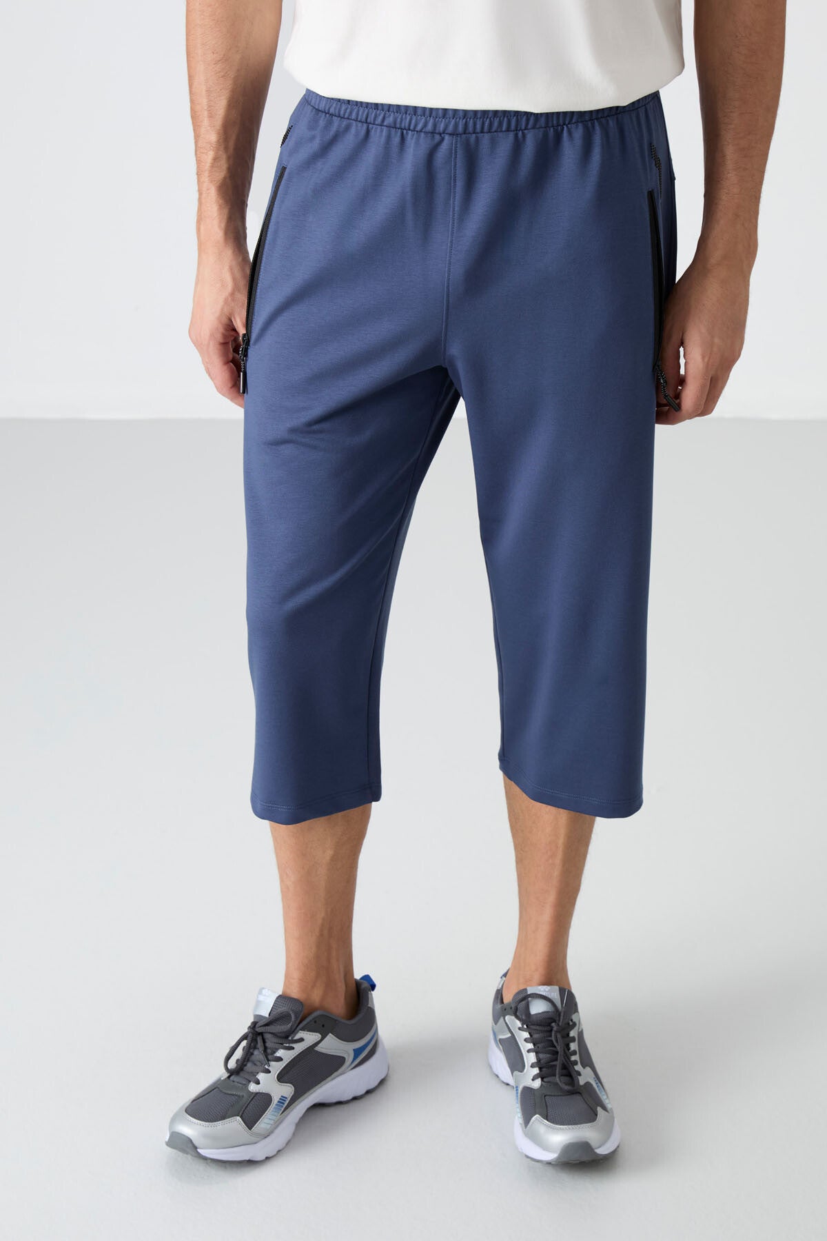 Image of Petrol Fermuar Cepli Standart Kalıp Klasik Paça Erkek Kapri - 83091