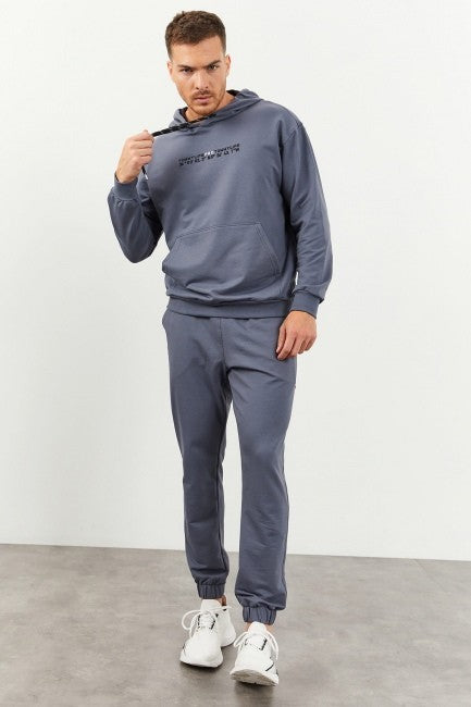 Image of Set trening bărbătesc supradimensionat cu glugă bej, buzunar tip cangur și tiv elastic - 85117