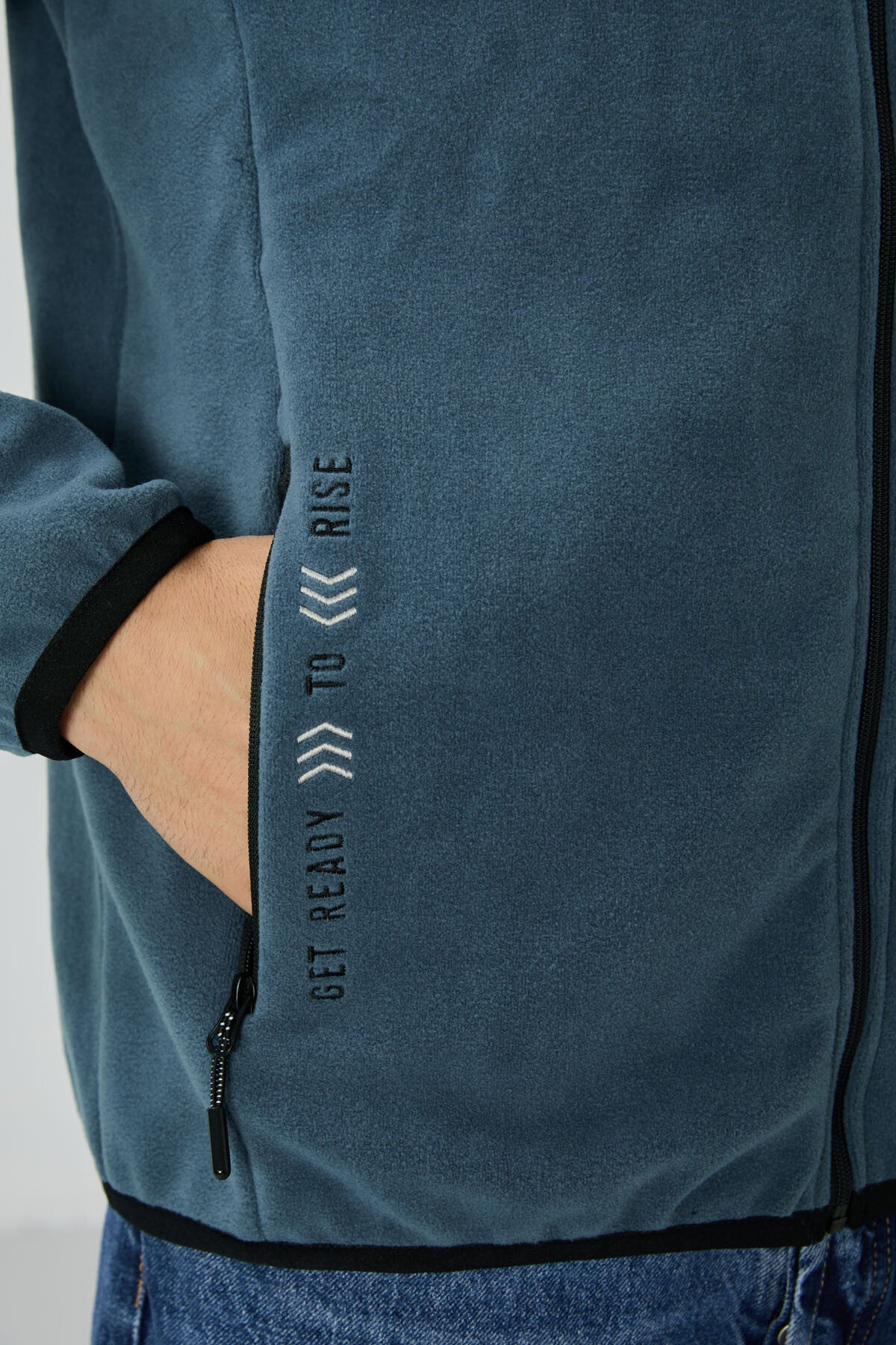Image of Petrol Yazı Nakışlı Dik Yaka Fermuarlı Standart Kalıp Erkek Sweatshirt Polar - 87992