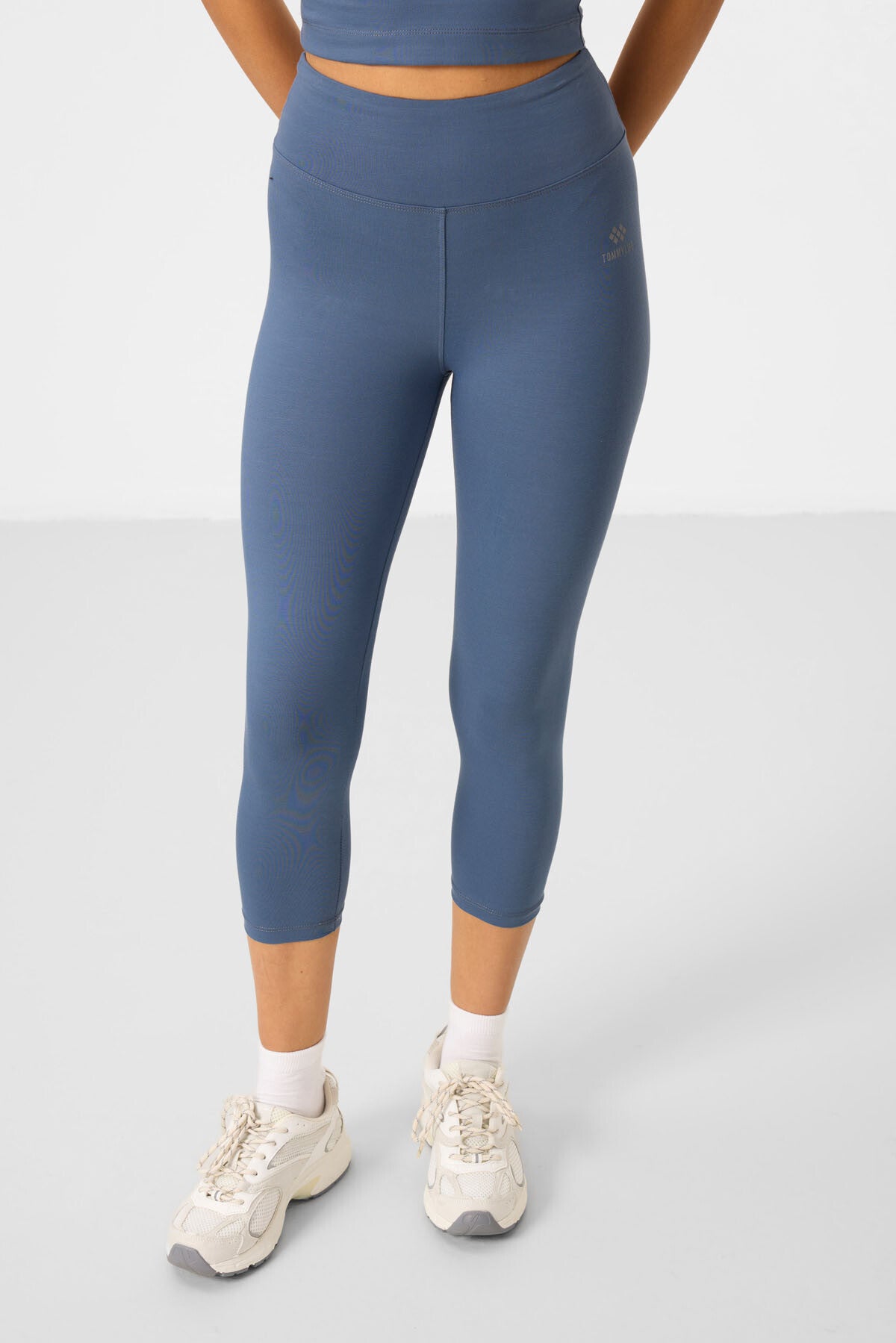 Image of Petrol Yüksek Bel Kapri-Crop Atlet Slim Fit Kadın Tayt Takım - 95284