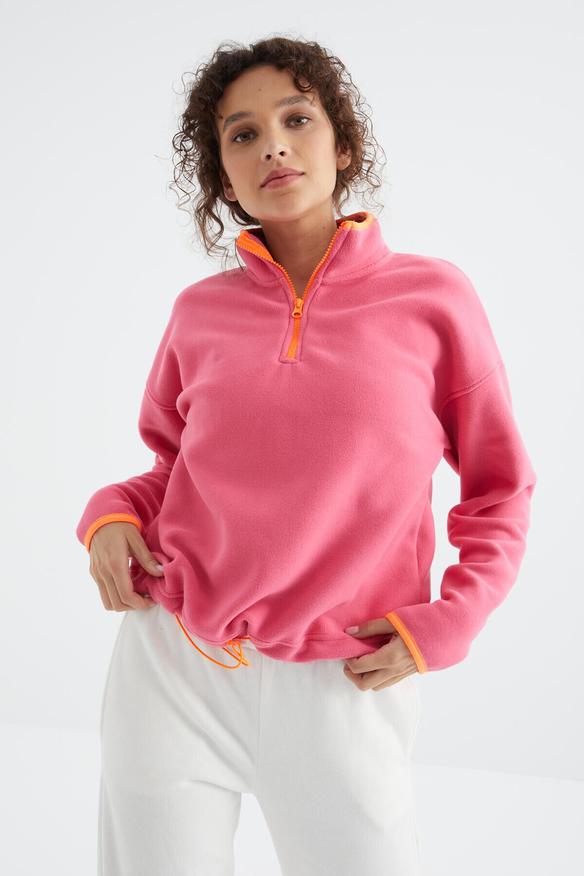 Image of Şeker Pembe Yarım Fermuar Etek Ucu Büzgülü Dik Yaka Oversize Kadın Polar Sweatshirt - 97234