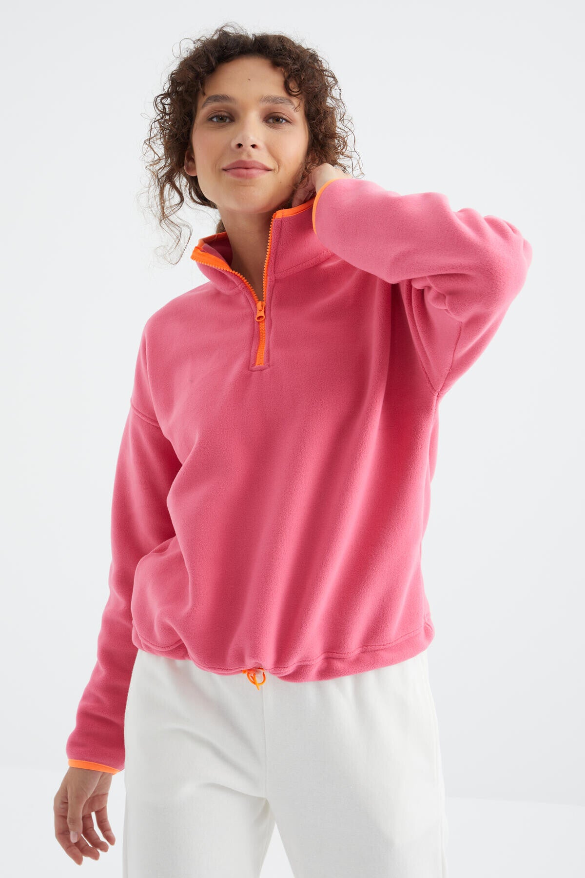 Image of Şeker Pembe Yarım Fermuar Etek Ucu Büzgülü Dik Yaka Oversize Kadın Polar Sweatshirt - 97234