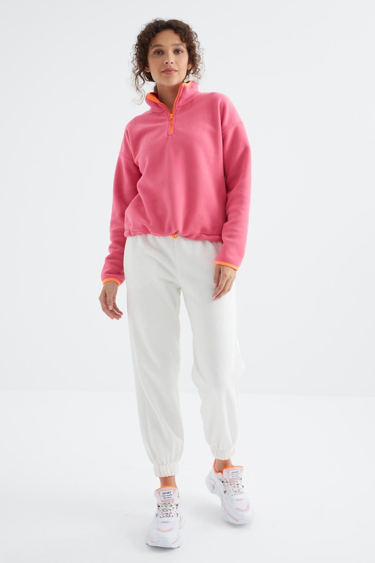 Image of Şeker Pembe Yarım Fermuar Etek Ucu Büzgülü Dik Yaka Oversize Kadın Polar Sweatshirt - 97234