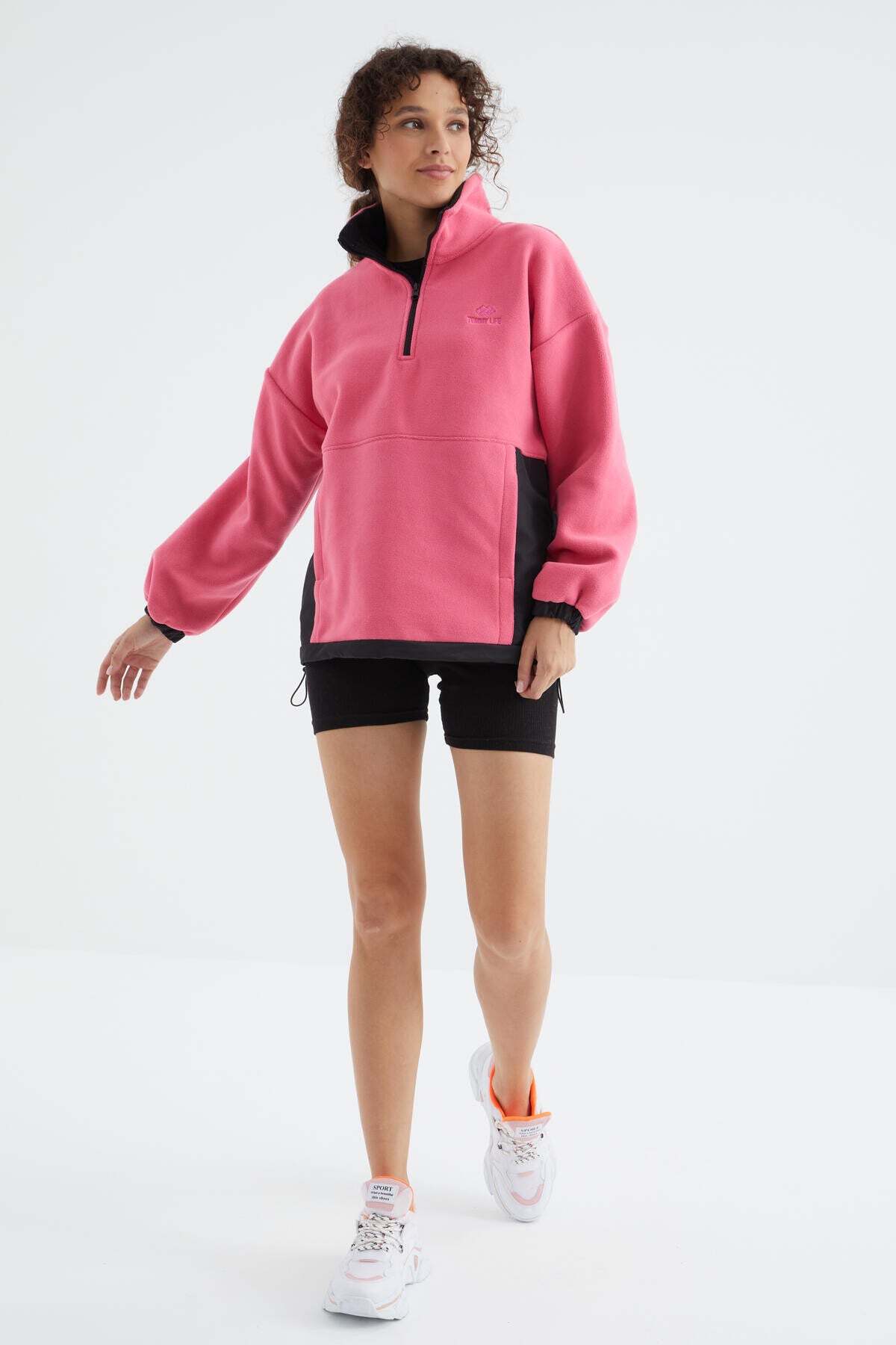 Image of Şeker Pembe Yarım Fermuar Etek Ucu Büzgülü Dik Yaka  Oversize Kadın Polar Sweatshirt - 97236