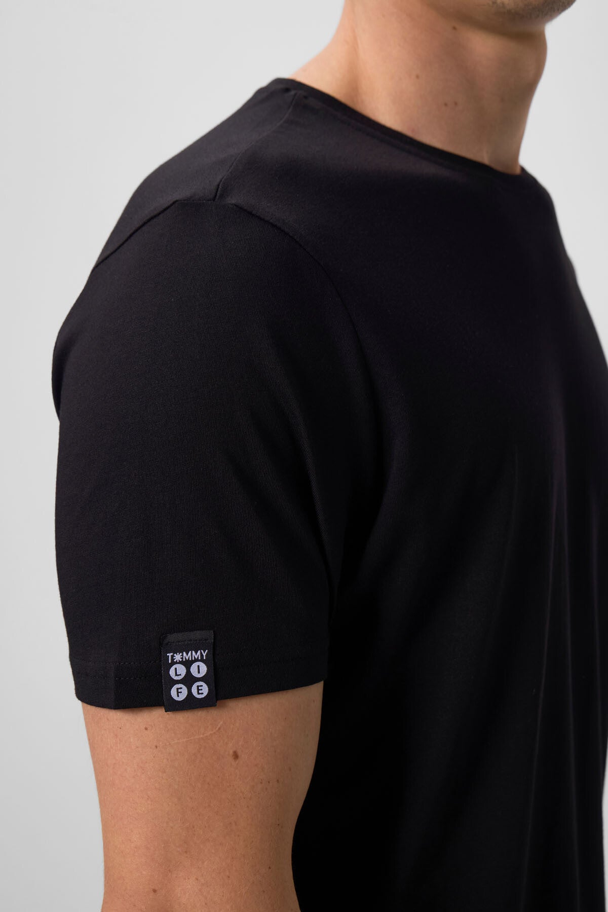 Image of Siyah Erkek Basic Kısa Kol Standart Kalıp O Yaka T-shirt - 87911