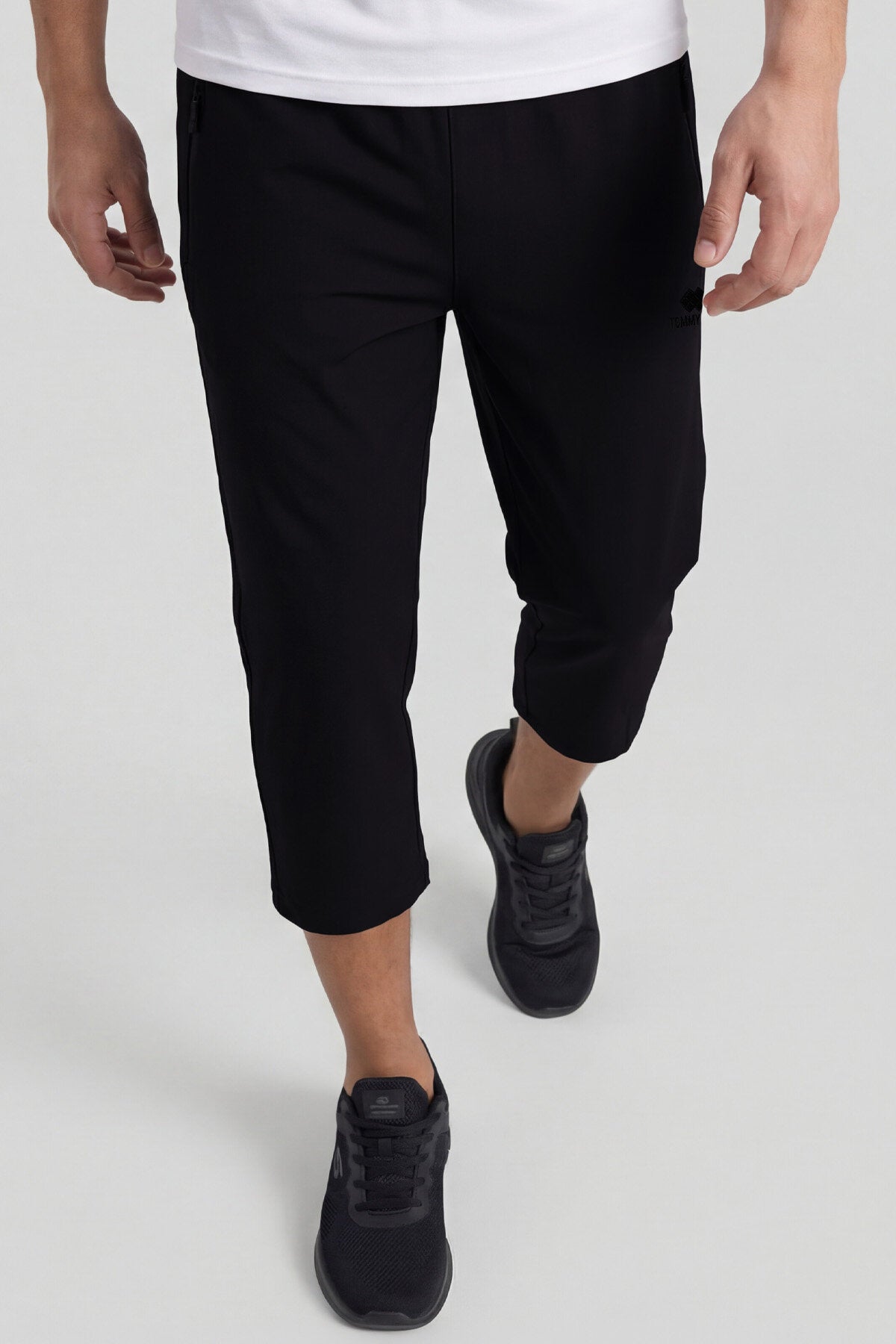 Image of Pantaloni Capri Active Sport pentru bărbați, negri, cu șireturi, croială standard, cu buzunare cu fermoar - 83096