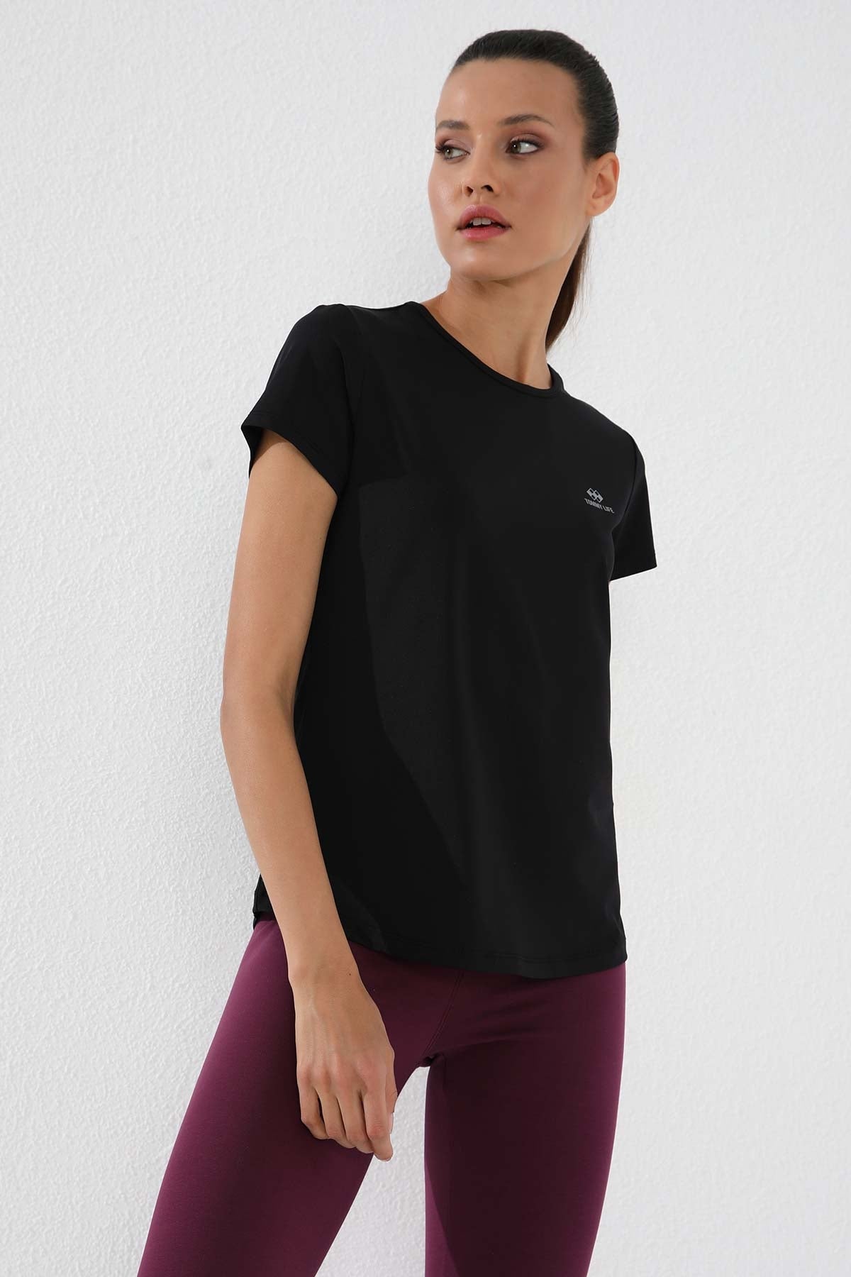 Image of Siyah Basic Kısa Kol Standart Kalıp O Yaka Kadın T-Shirt - 97144