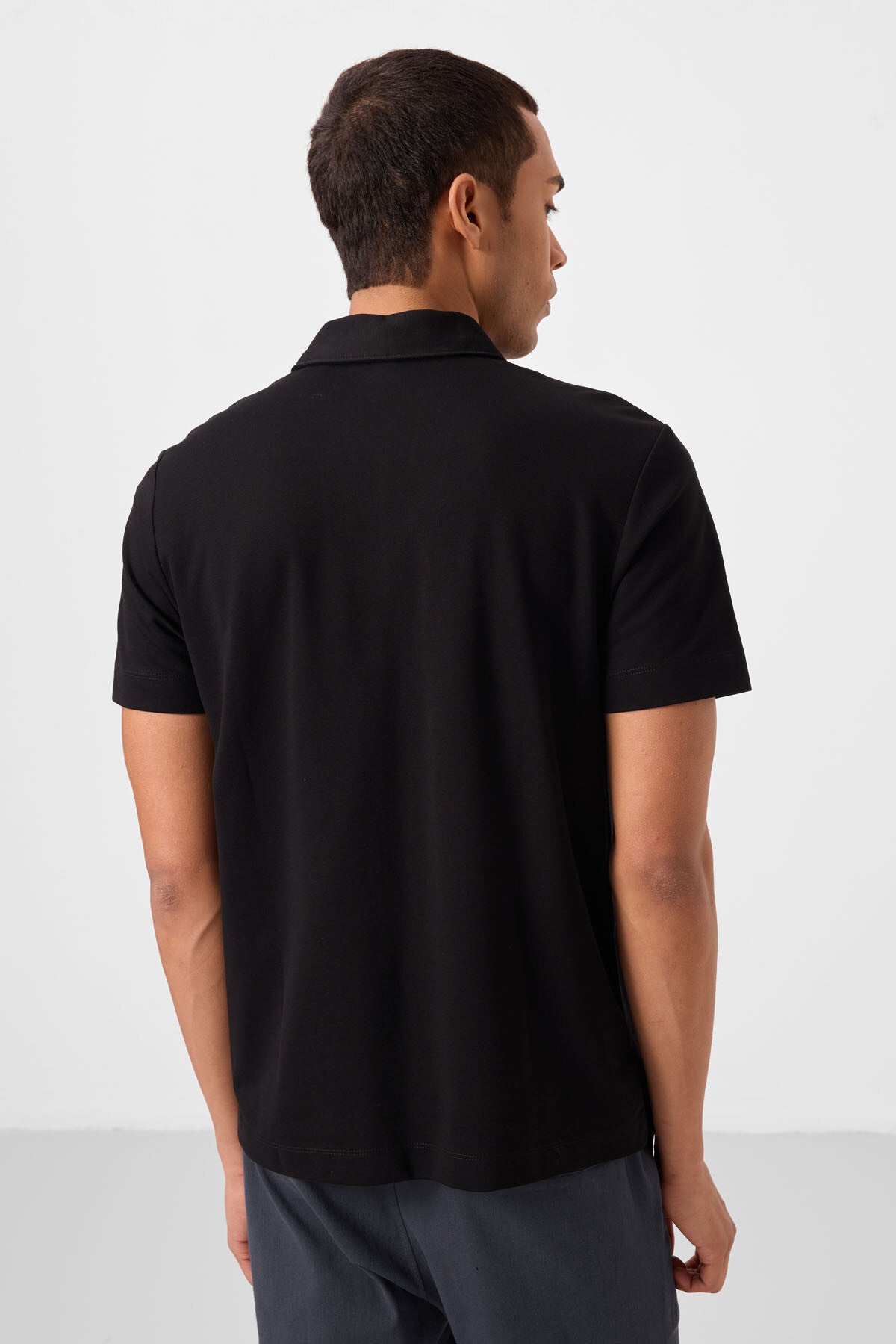 Image of Black Standard Fit Basic Polo Collar Men's T-Shirt - 87748