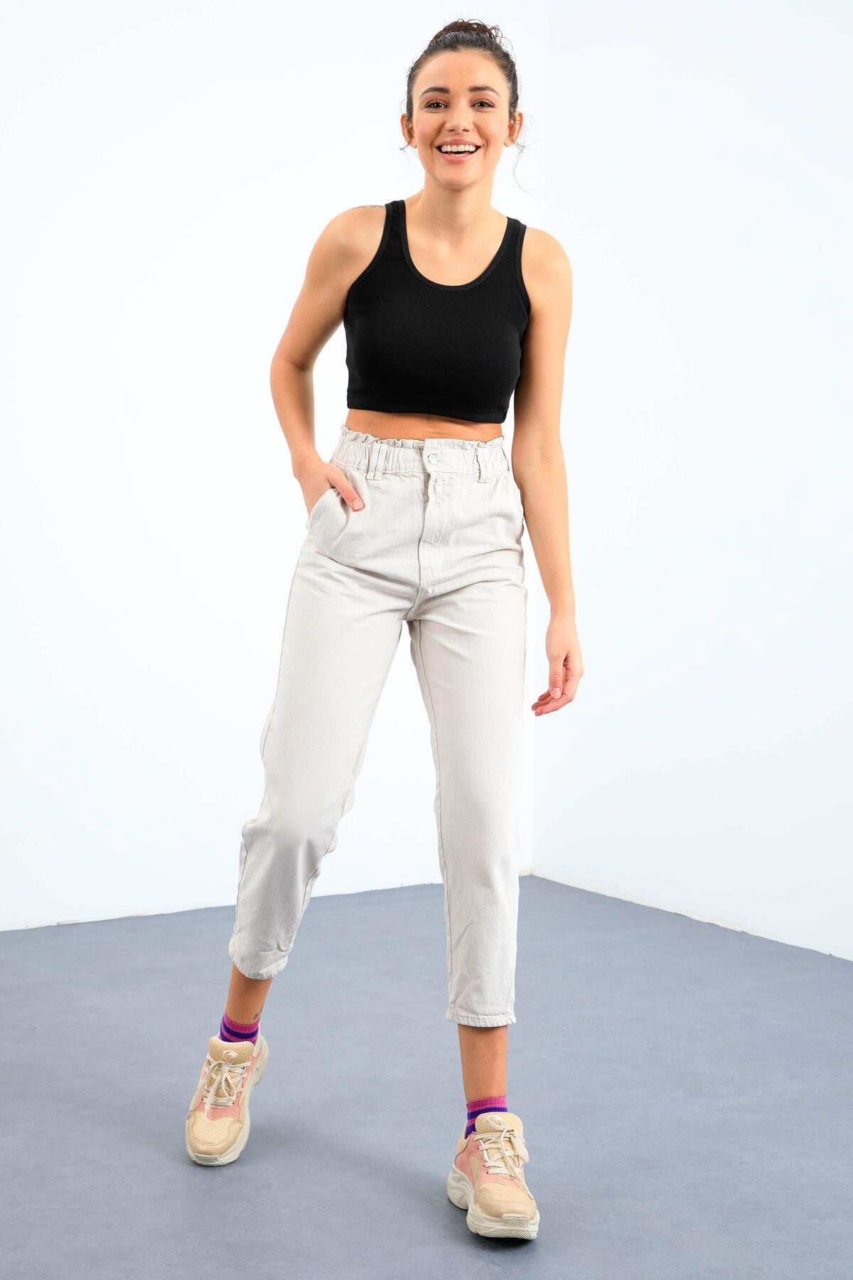 Image of Siyah Basic Sıfır Kol Dar Kalıp U Yaka Kadın Crop Top Atlet - 97162