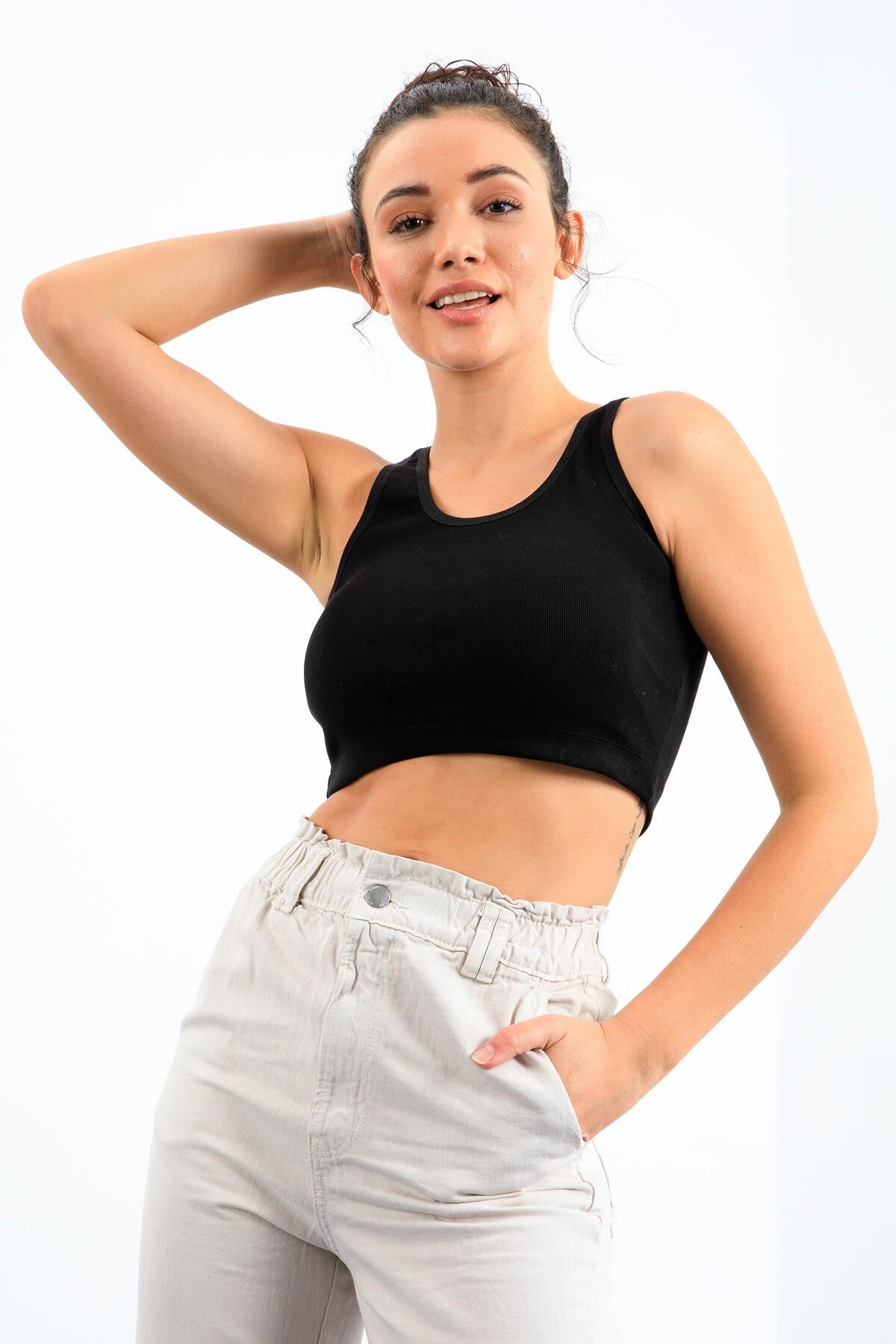 Image of Siyah Basic Sıfır Kol Dar Kalıp U Yaka Kadın Crop Top Atlet - 97162