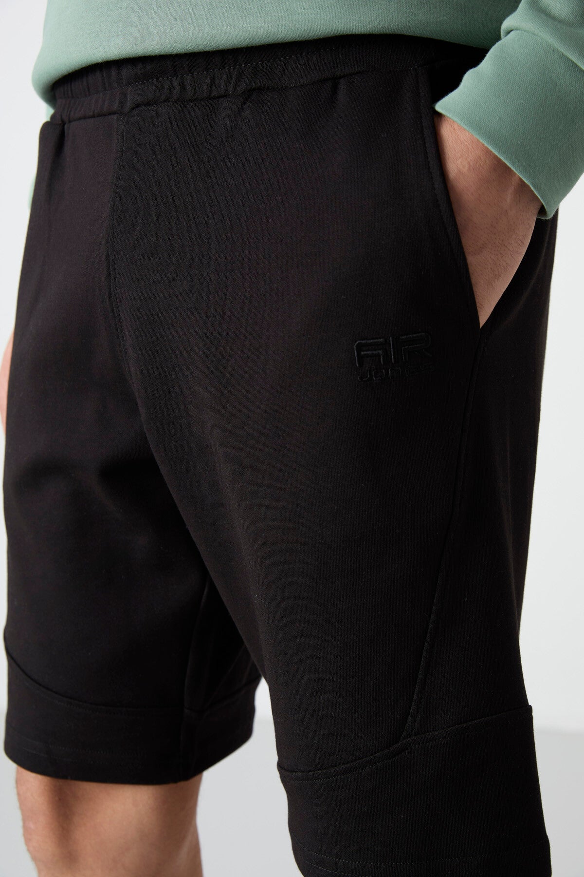 Image of Pantaloni scurți Amos negri cu imprimeu pentru bărbați - 81246