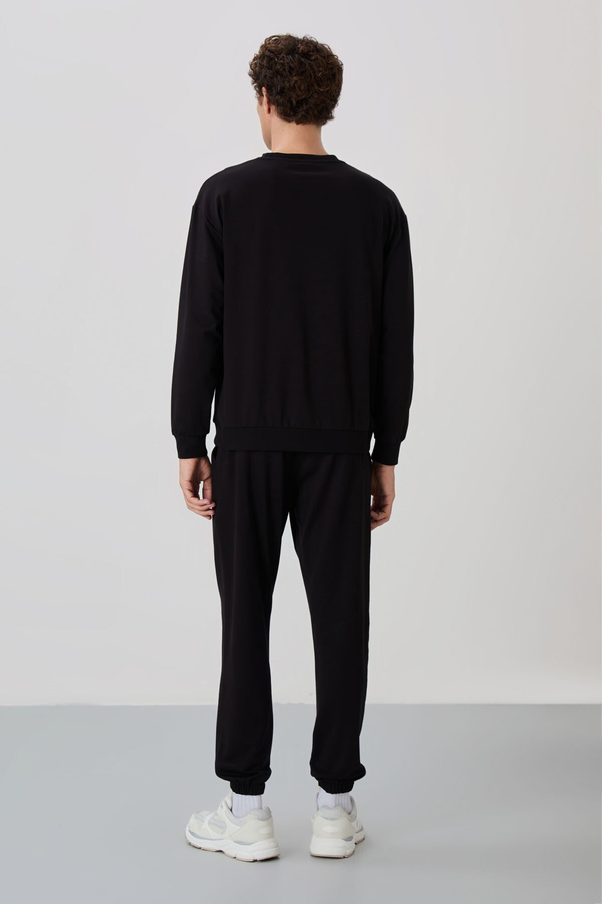 Image of Siyah Casual O Yaka Lastik Paça Pamuklu Erkek Oversize Eşofman Takımı - 85120