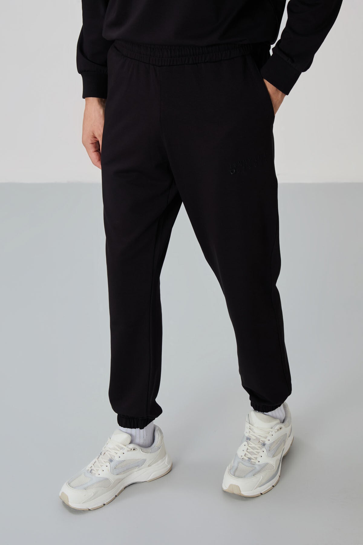 Image of Siyah Casual O Yaka Lastik Paça Pamuklu Erkek Oversize Eşofman Takımı - 85120