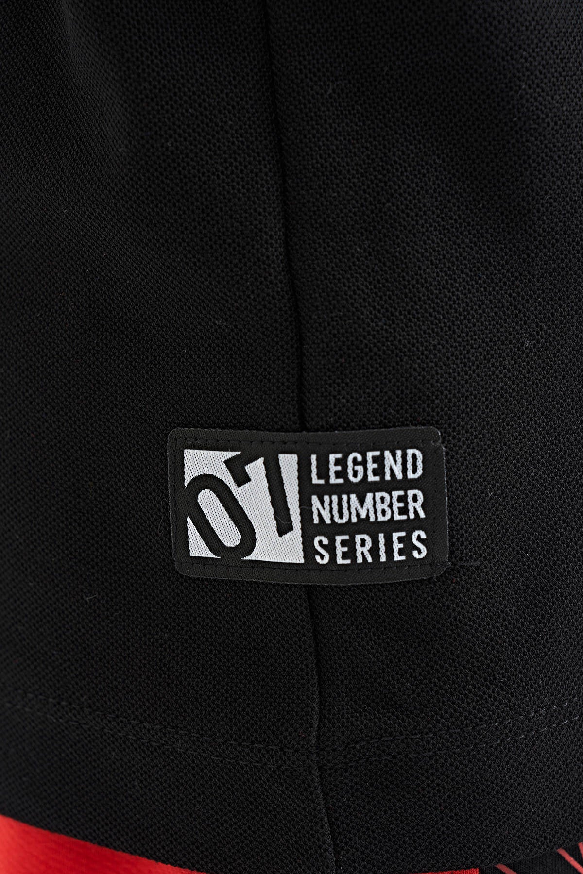 Image of Siyah Cep Detaylı O Yaka Standart Kalıp Erkek Çocuk T-Shirt - 11120